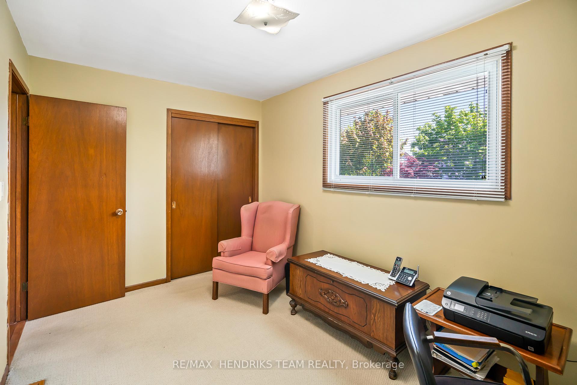 Photo 33 of 8 Dolly Circle, St. Catharines, Secord Woods — HOMEH