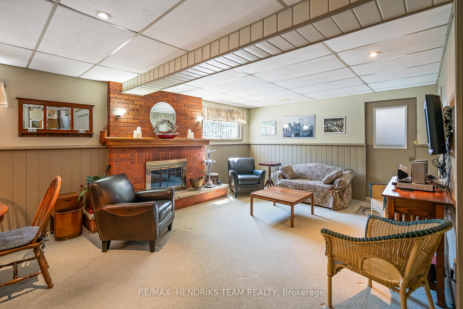 Photo 37 of 8 Dolly Circle, St. Catharines, Secord Woods — HOMEH