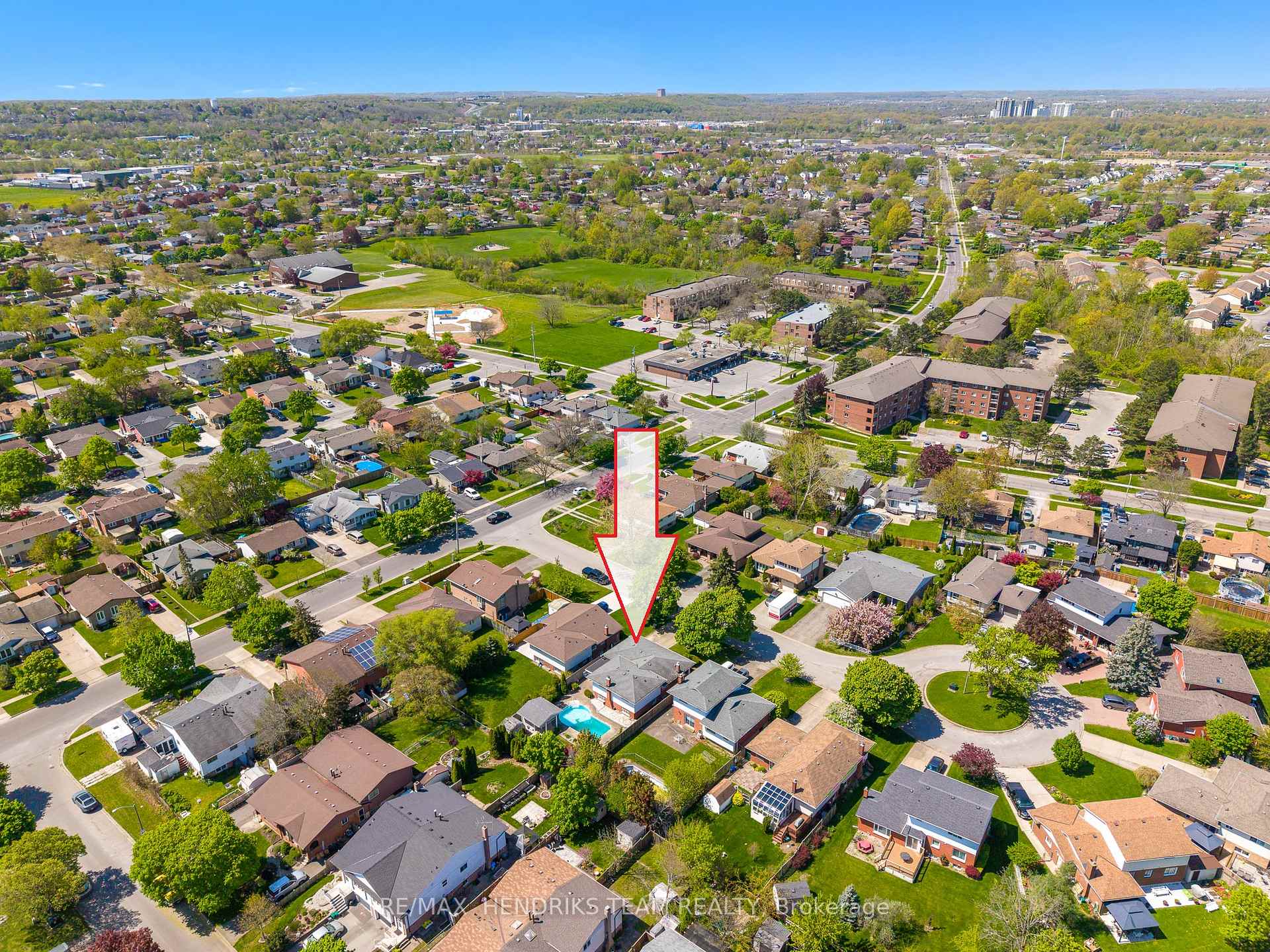 Photo 72 of 8 Dolly Circle, St. Catharines, Secord Woods — HOMEH