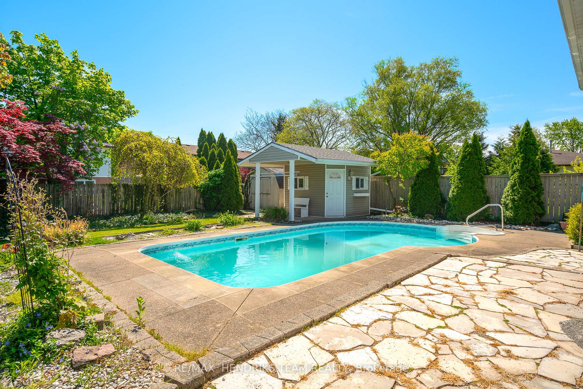 Photo 44 of 8 Dolly Circle, St. Catharines, Secord Woods — HOMEH