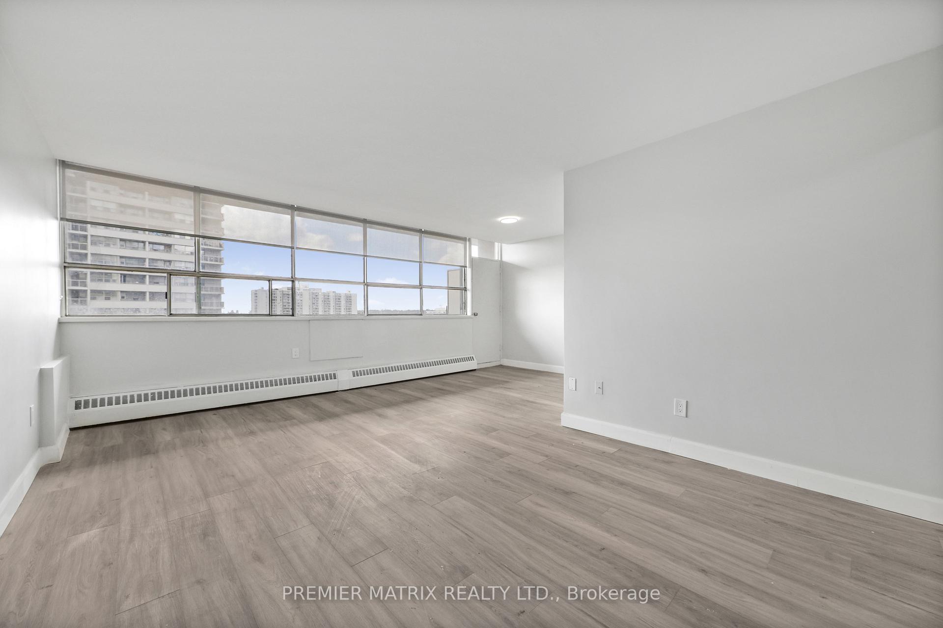 Photo 6 of Unit 1015, 65 Thorncliffe Park Drive, Toronto, Thorncliffe Park — HOMEH