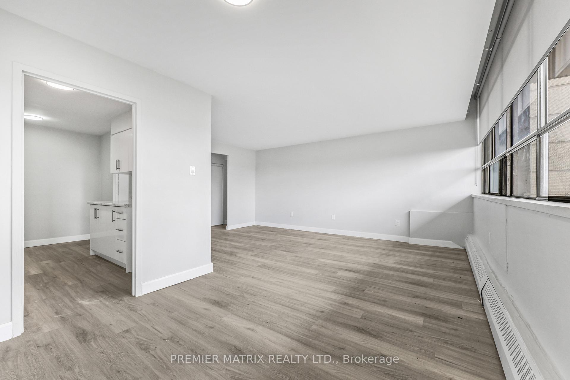 Photo 10 of Unit 1015, 65 Thorncliffe Park Drive, Toronto, Thorncliffe Park — HOMEH