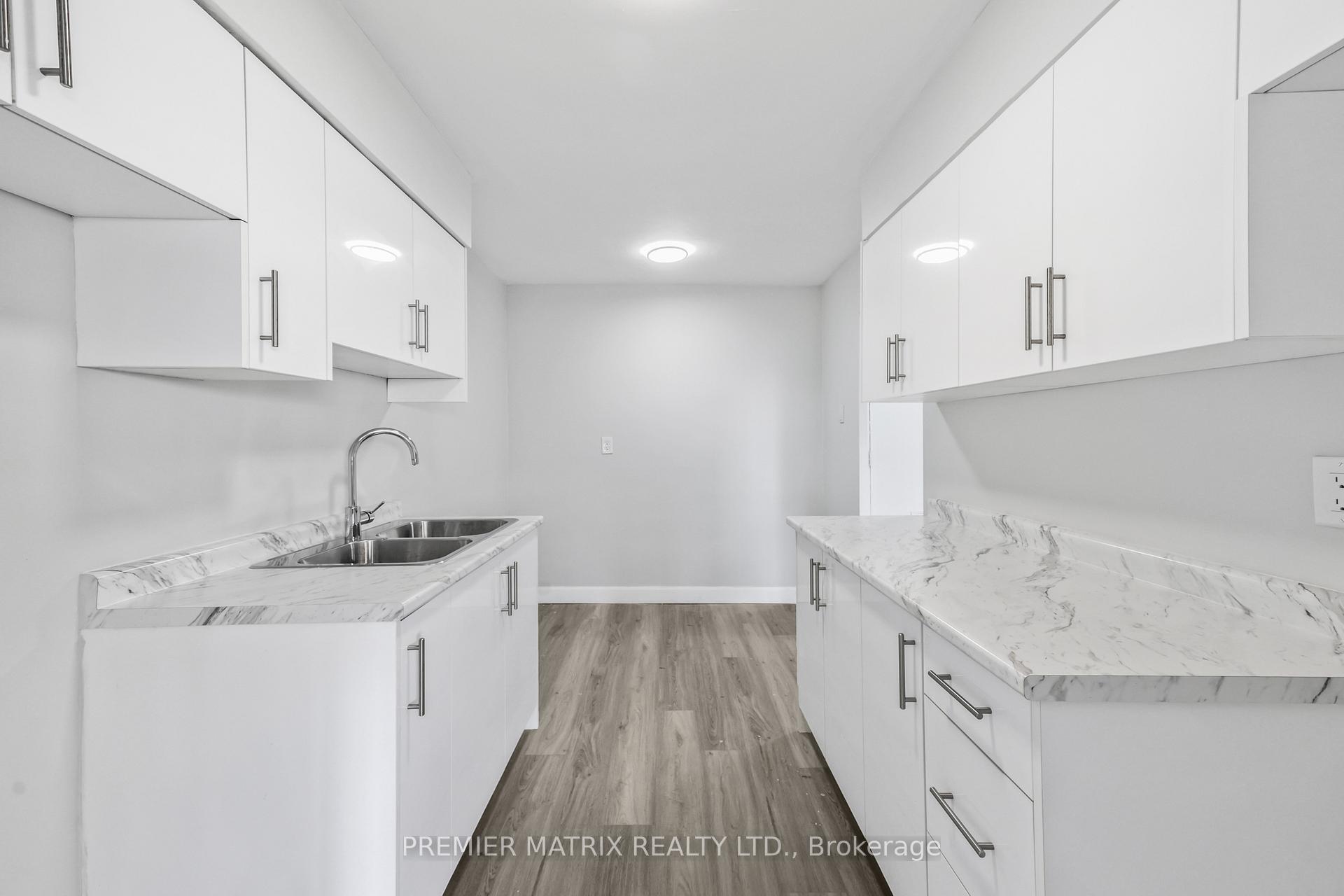 Photo 13 of Unit 1015, 65 Thorncliffe Park Drive, Toronto, Thorncliffe Park — HOMEH