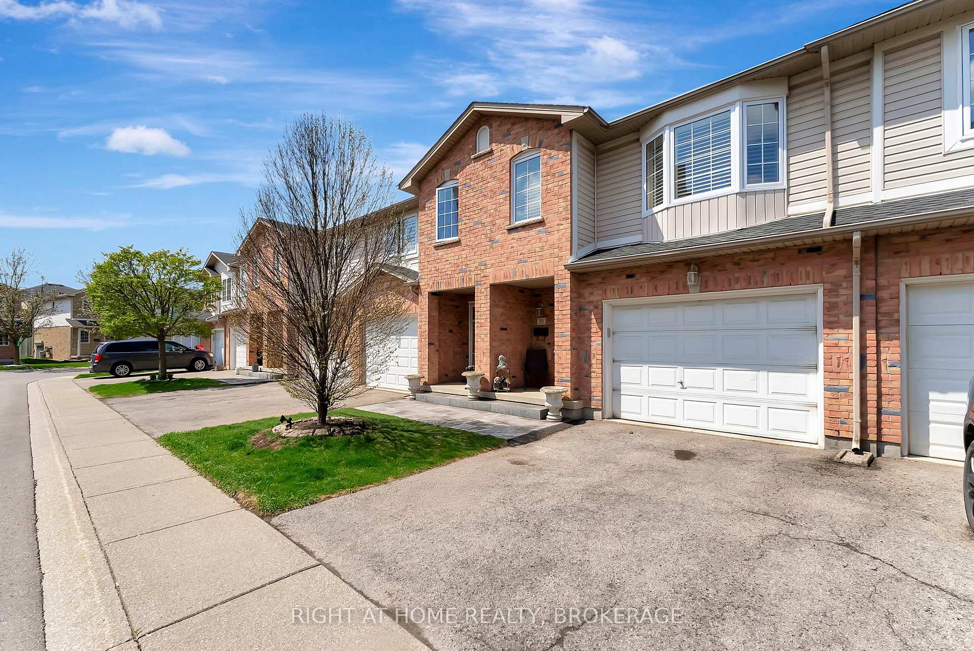 Photo 3 of Unit 33, 485 Green Road, Hamilton, Lakeshore — HOMEH