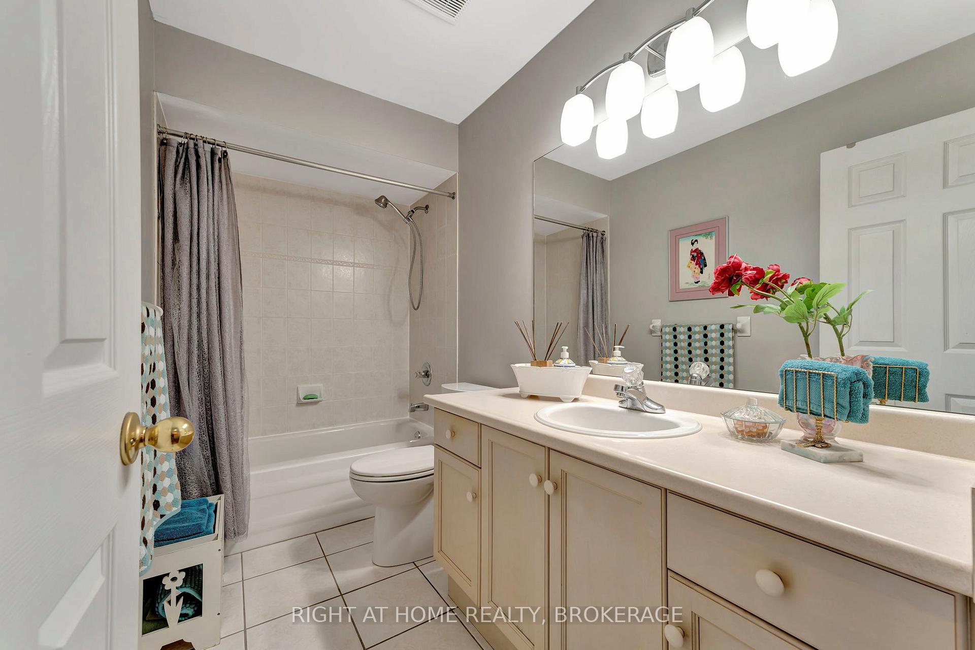 Photo 24 of Unit 33, 485 Green Road, Hamilton, Lakeshore — HOMEH