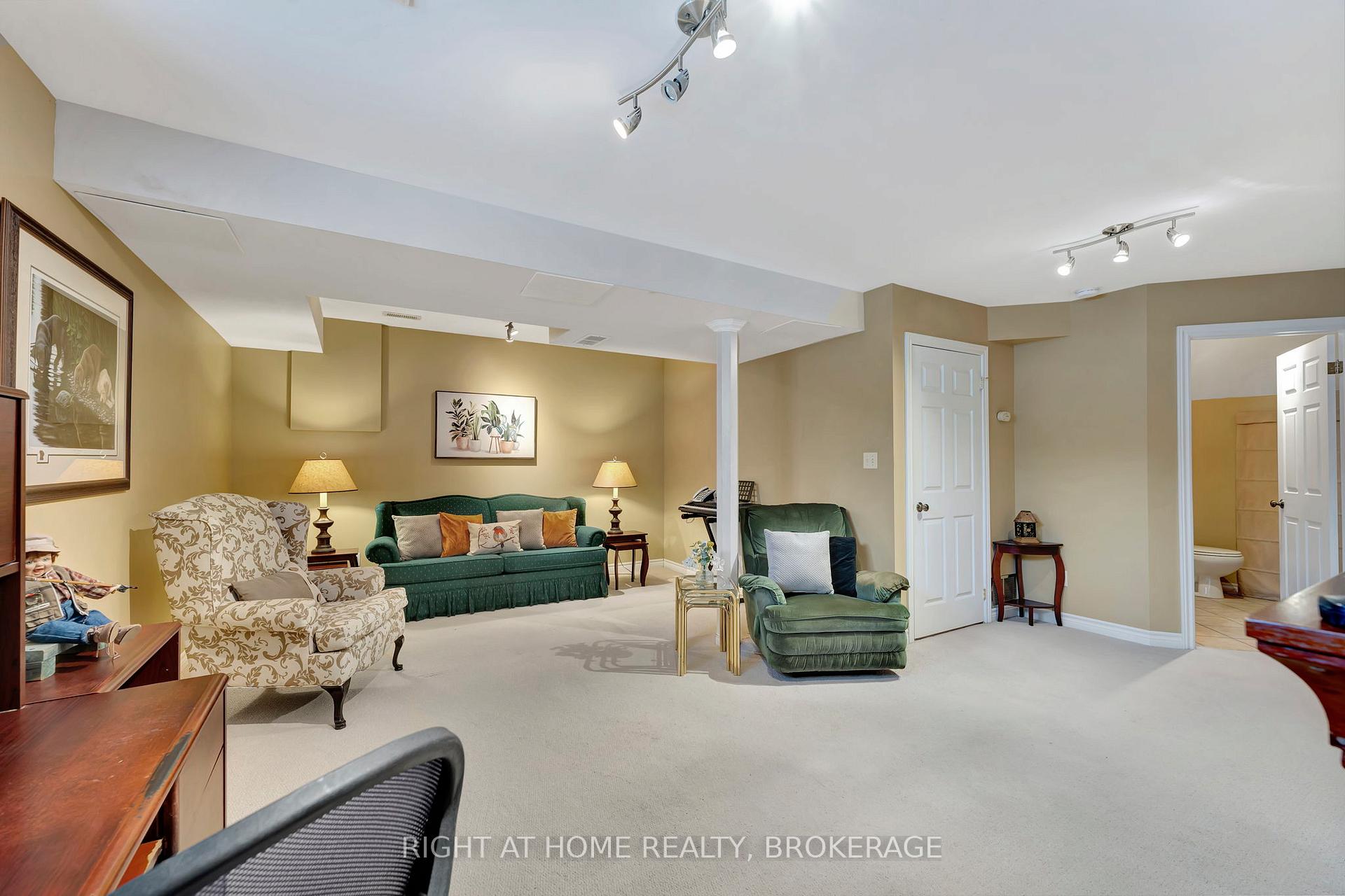 Photo 26 of Unit 33, 485 Green Road, Hamilton, Lakeshore — HOMEH