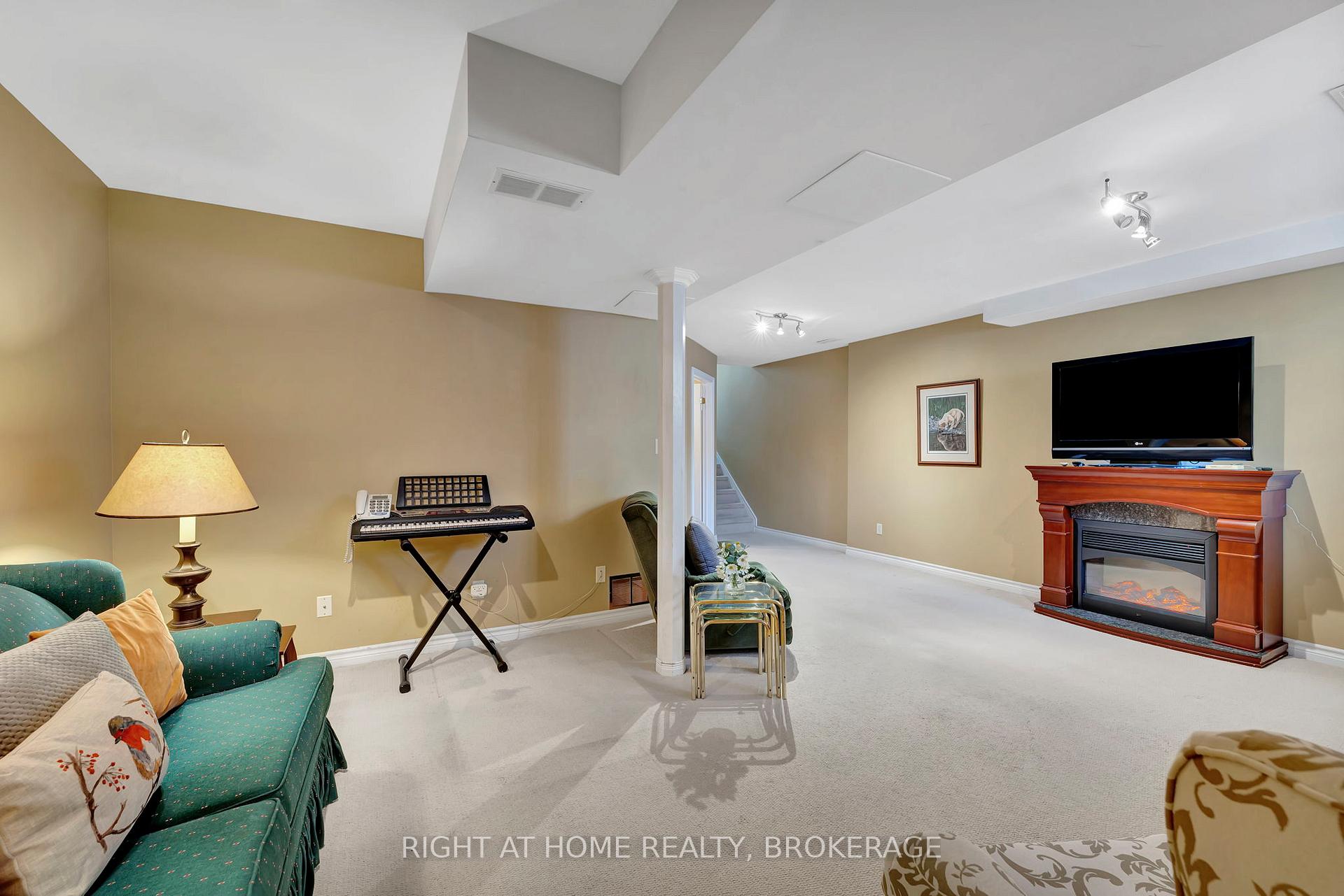 Photo 27 of Unit 33, 485 Green Road, Hamilton, Lakeshore — HOMEH