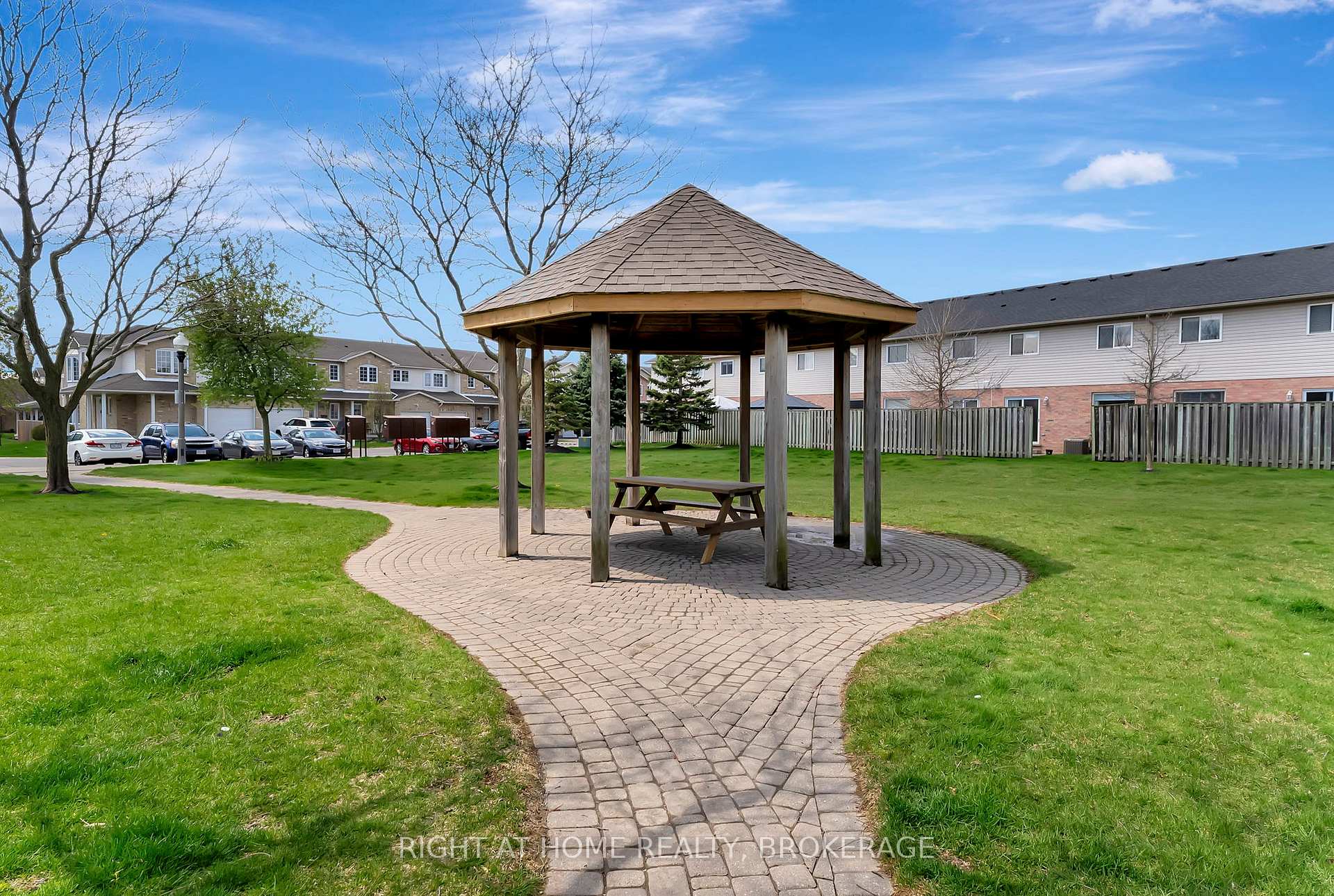 Photo 33 of Unit 33, 485 Green Road, Hamilton, Lakeshore — HOMEH