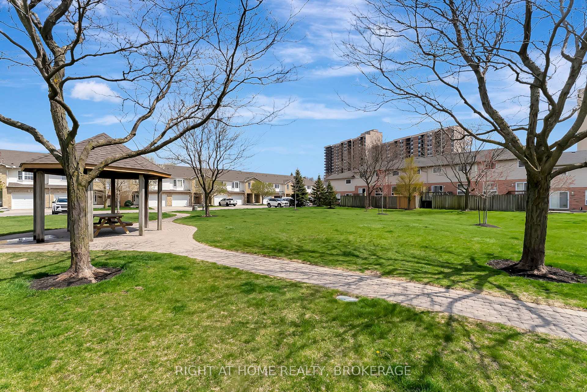 Photo 35 of Unit 33, 485 Green Road, Hamilton, Lakeshore — HOMEH