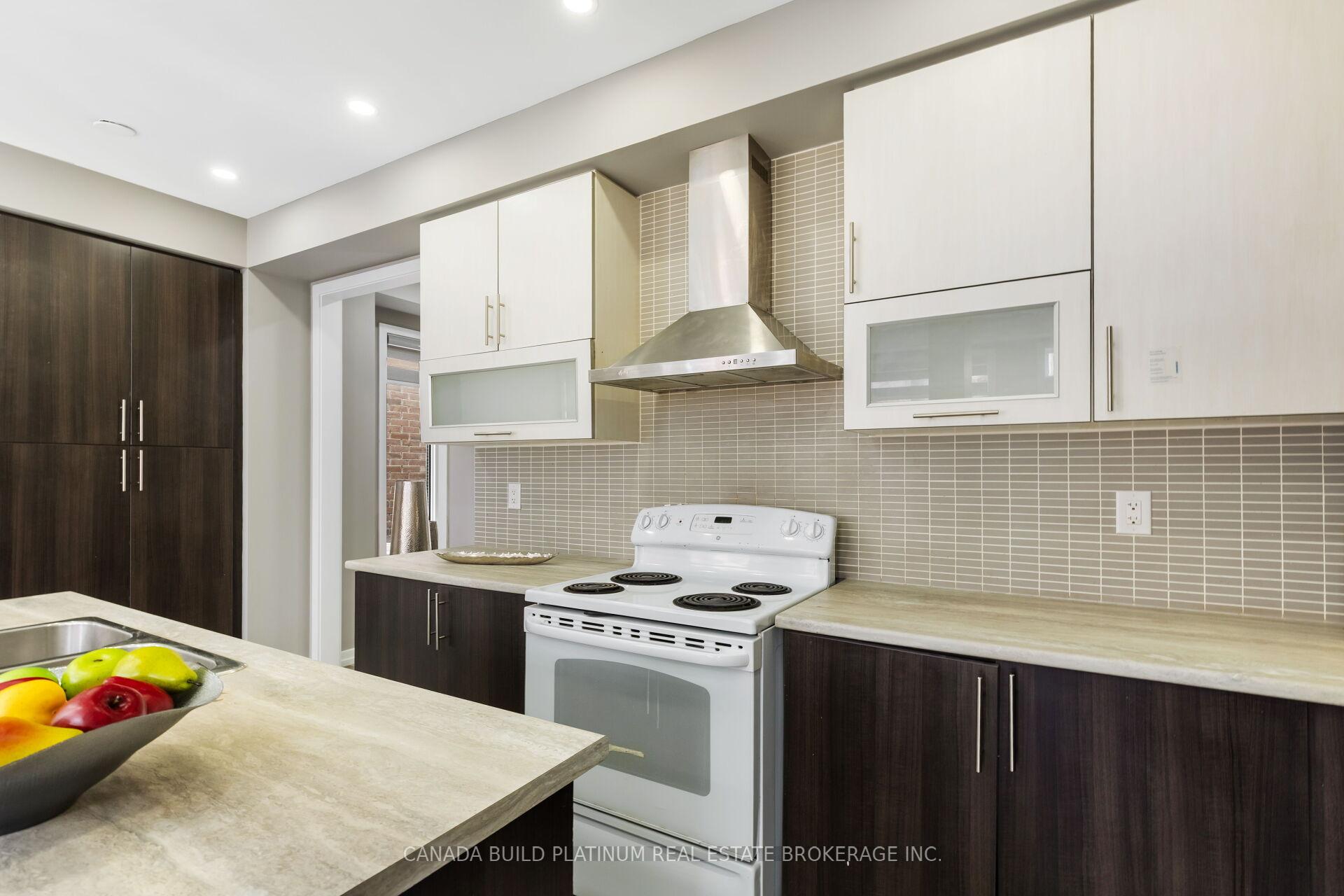 Photo 35 of 75 Baffin Crescent, Brampton, Northwest Brampton — HOMEH