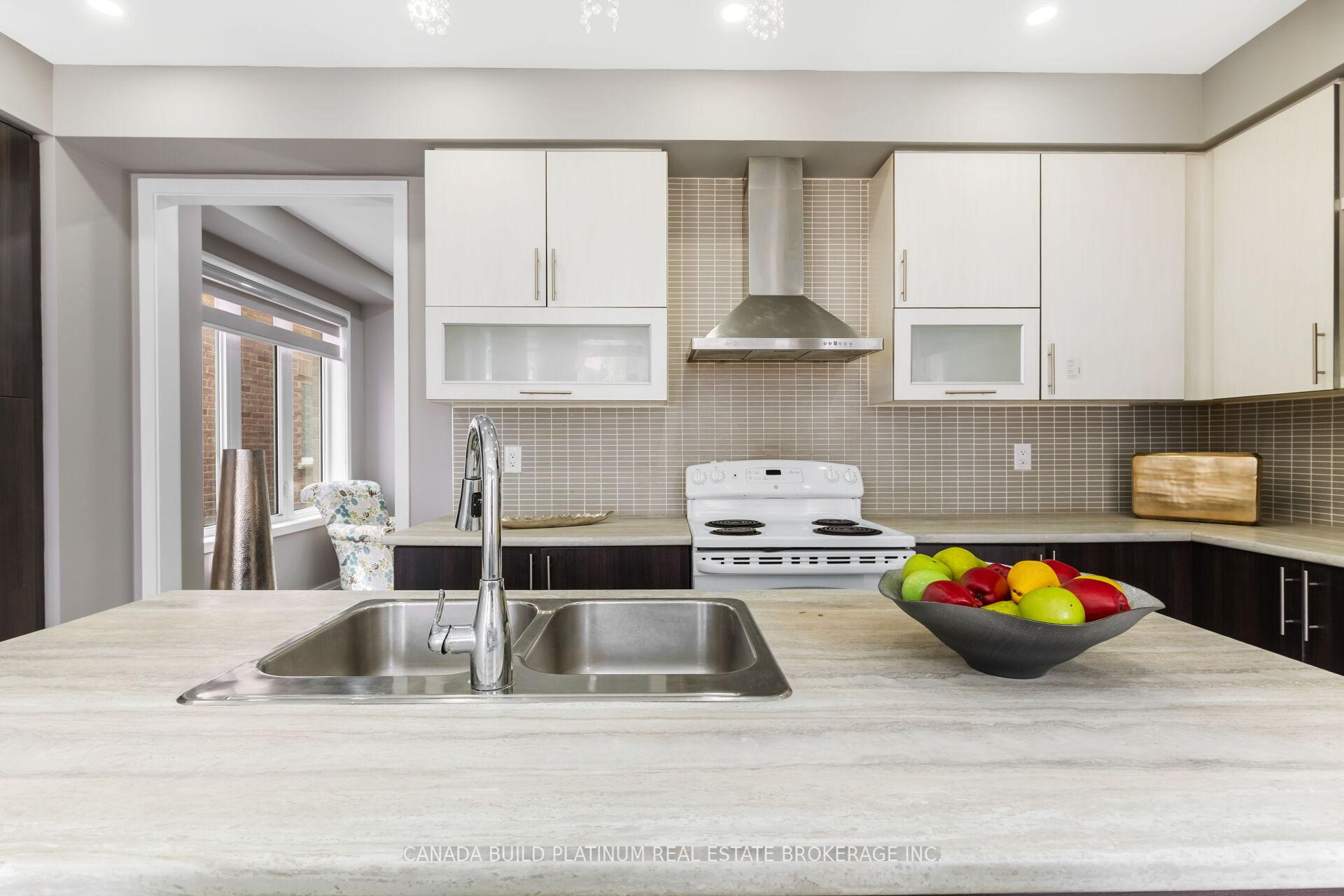 Photo 36 of 75 Baffin Crescent, Brampton, Northwest Brampton — HOMEH