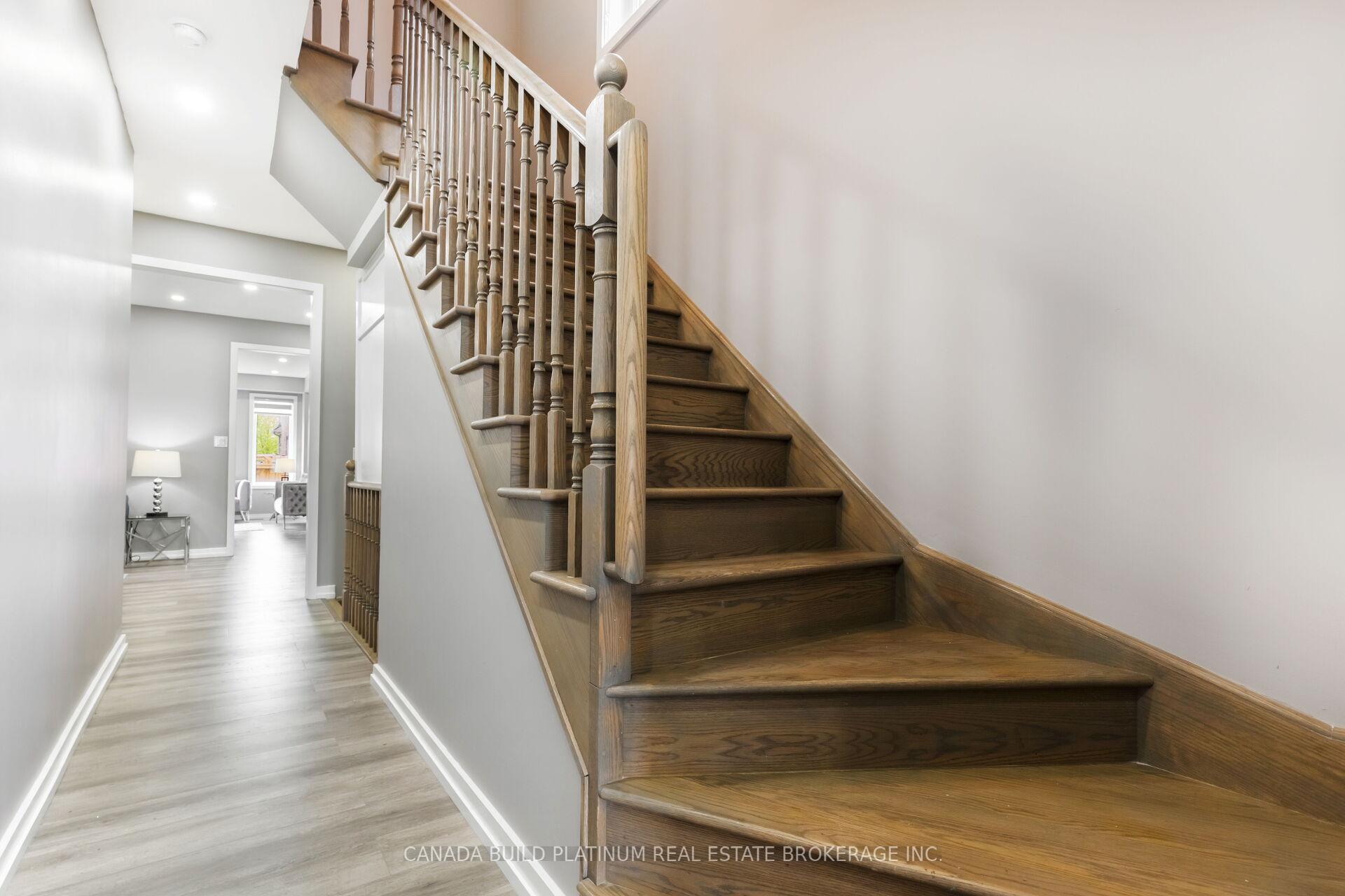 Photo 13 of 75 Baffin Crescent, Brampton, Northwest Brampton — HOMEH