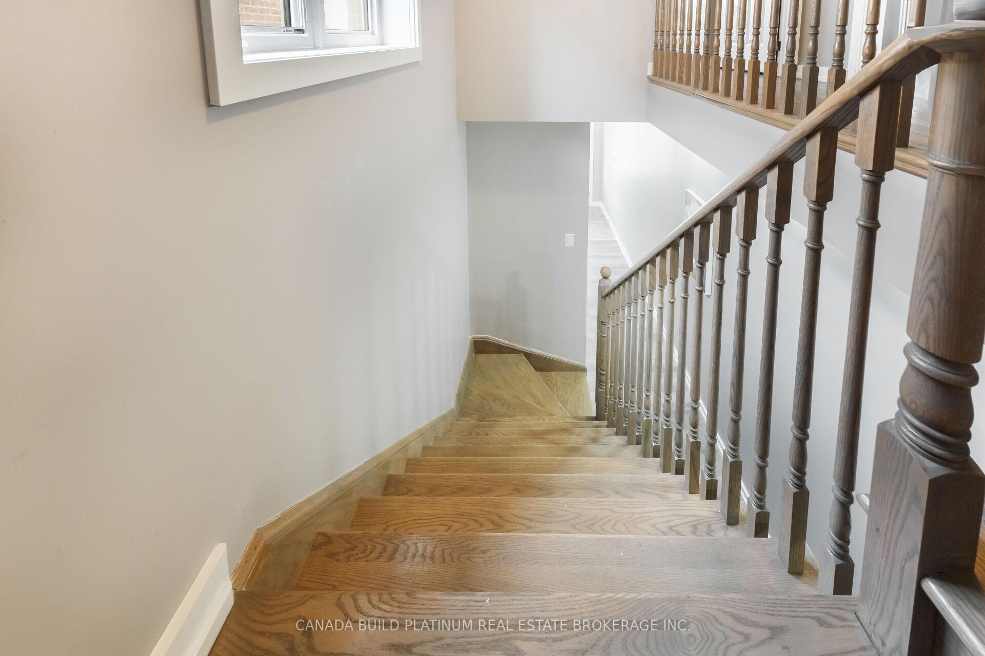 Photo 15 of 75 Baffin Crescent, Brampton, Northwest Brampton — HOMEH