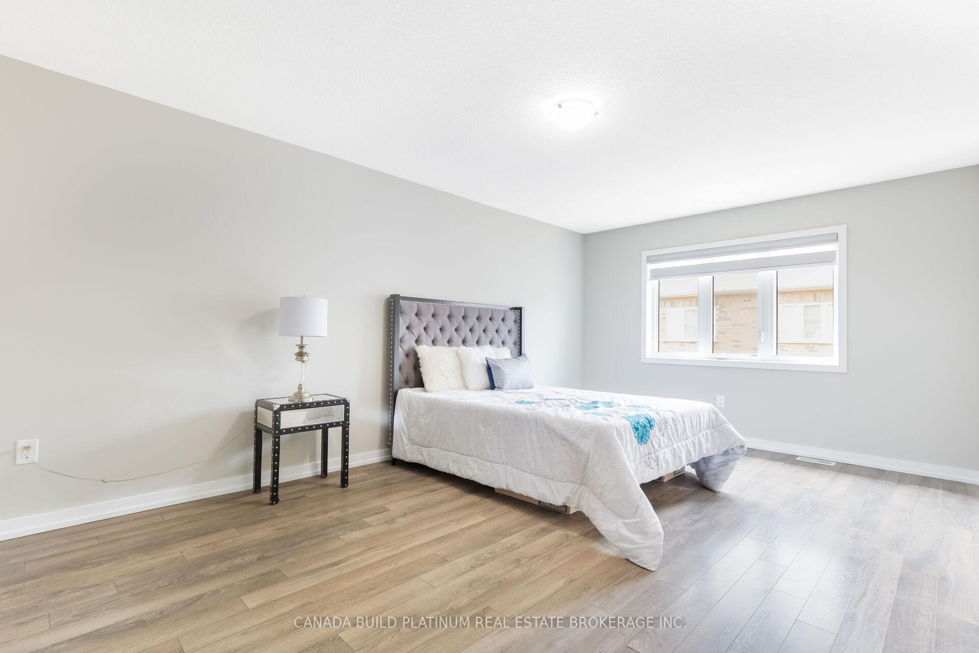 Photo 12 of 75 Baffin Crescent, Brampton, Northwest Brampton — HOMEH