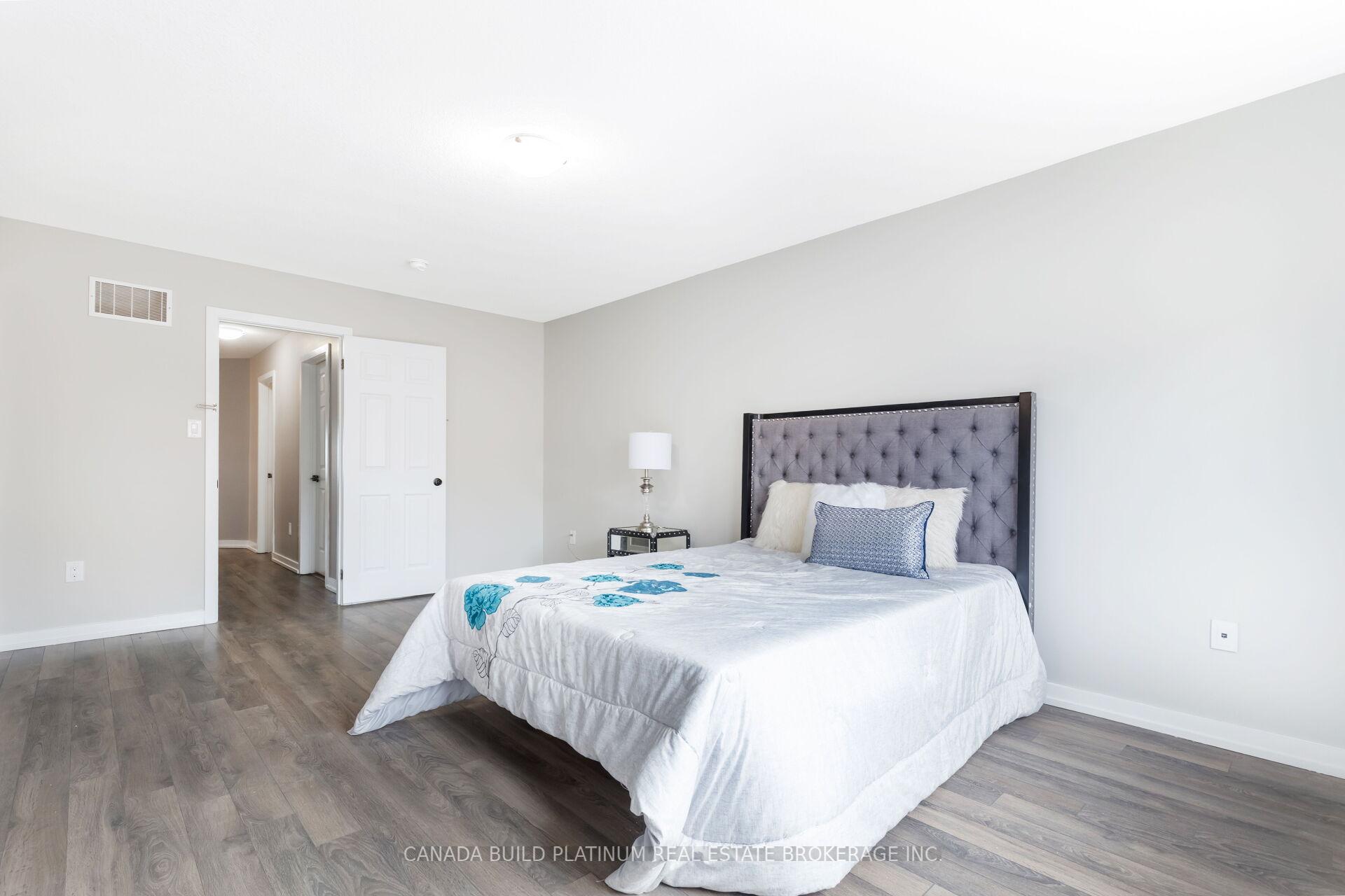 Photo 40 of 75 Baffin Crescent, Brampton, Northwest Brampton — HOMEH