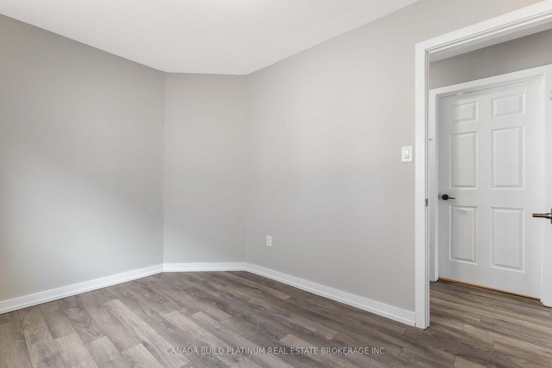 Photo 30 of 75 Baffin Crescent, Brampton, Northwest Brampton — HOMEH