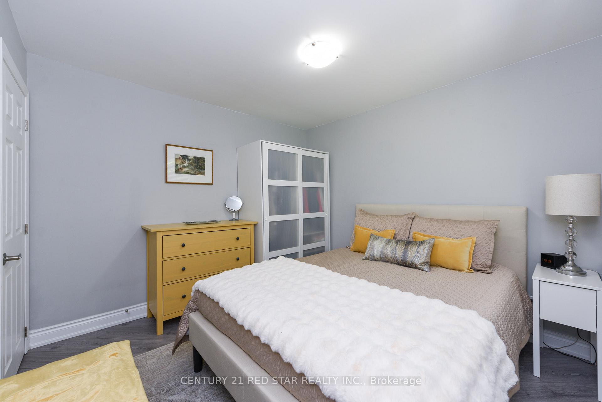 Photo 16 of 12 Rogers Road, Brampton, Brampton West — HOMEH