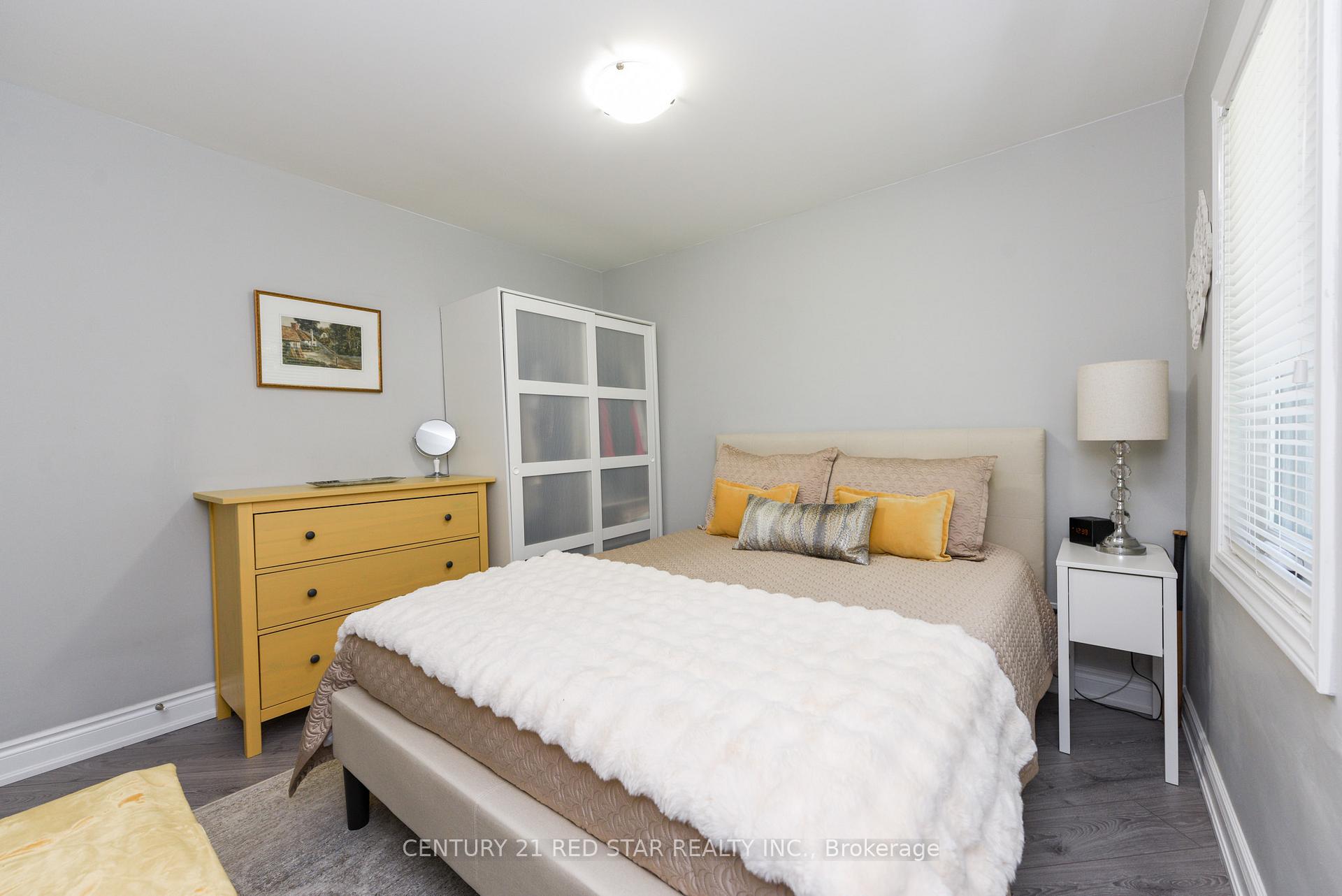 Photo 17 of 12 Rogers Road, Brampton, Brampton West — HOMEH