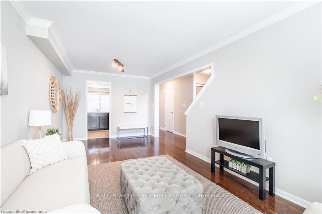 Photo 5 of 69 Hepworth Crescent, Hamilton, Meadowlands — HOMEH