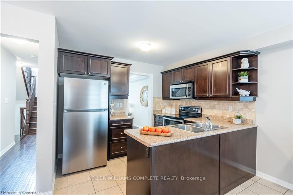 Photo 25 of 69 Hepworth Crescent, Hamilton, Meadowlands — HOMEH