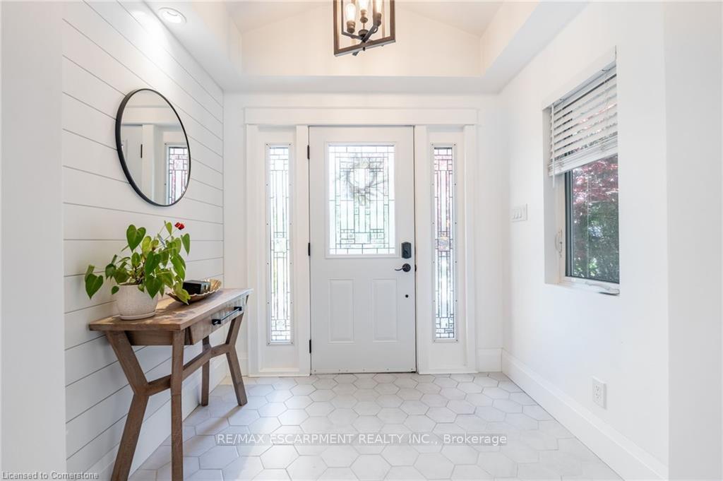 Photo 5 of 238 West 15th Street, Hamilton, Buchanan — HOMEH