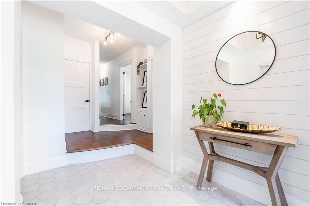 Photo 6 of 238 West 15th Street, Hamilton, Buchanan — HOMEH