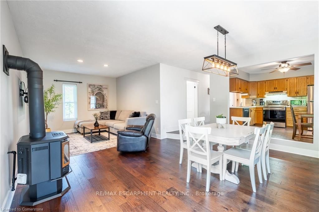 Photo 9 of 238 West 15th Street, Hamilton, Buchanan — HOMEH