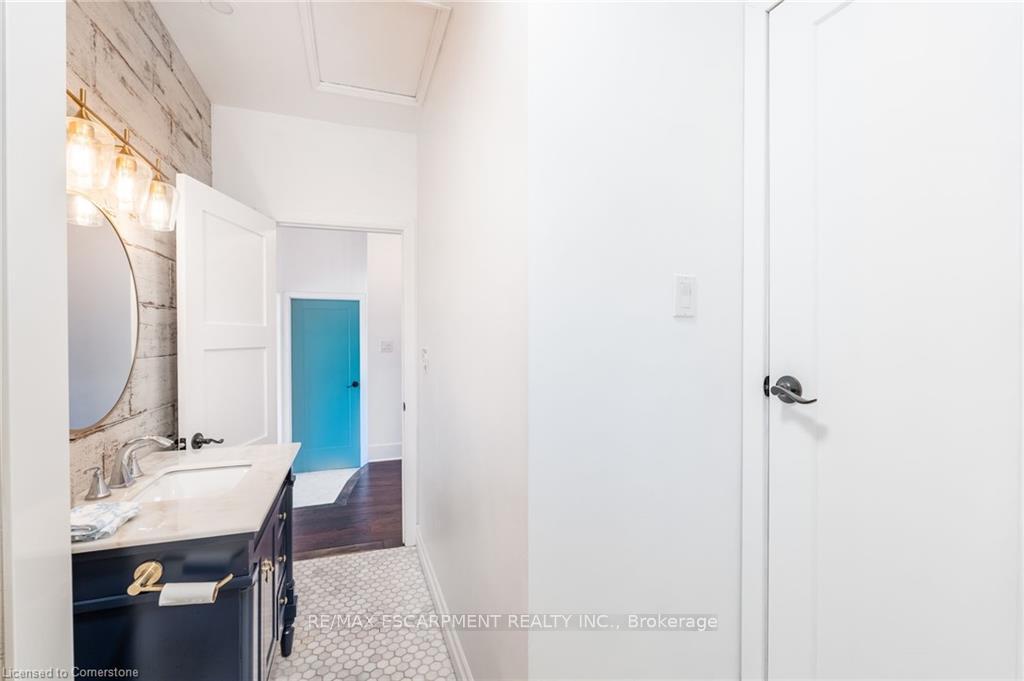 Photo 30 of 238 West 15th Street, Hamilton, Buchanan — HOMEH
