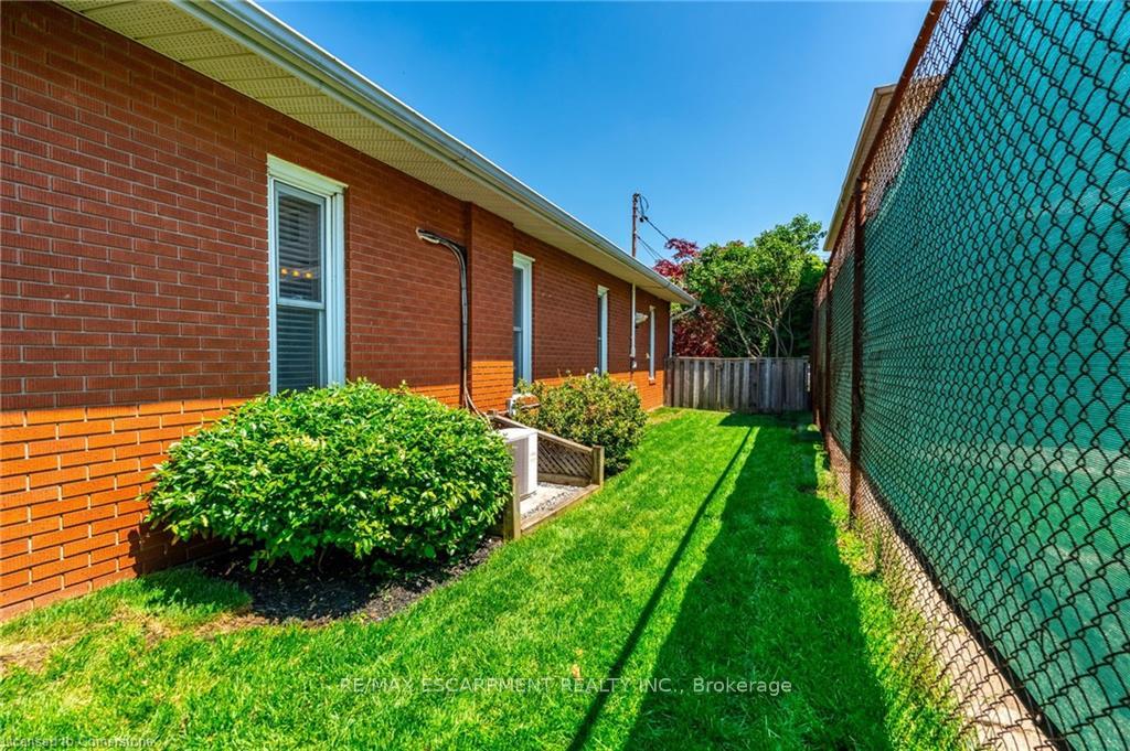 Photo 45 of 238 West 15th Street, Hamilton, Buchanan — HOMEH