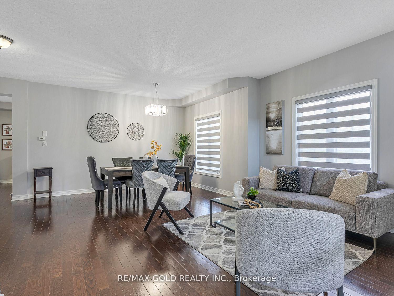 Photo 11 of 8 Moss Way, Brampton, Sandringham-Wellington — HOMEH