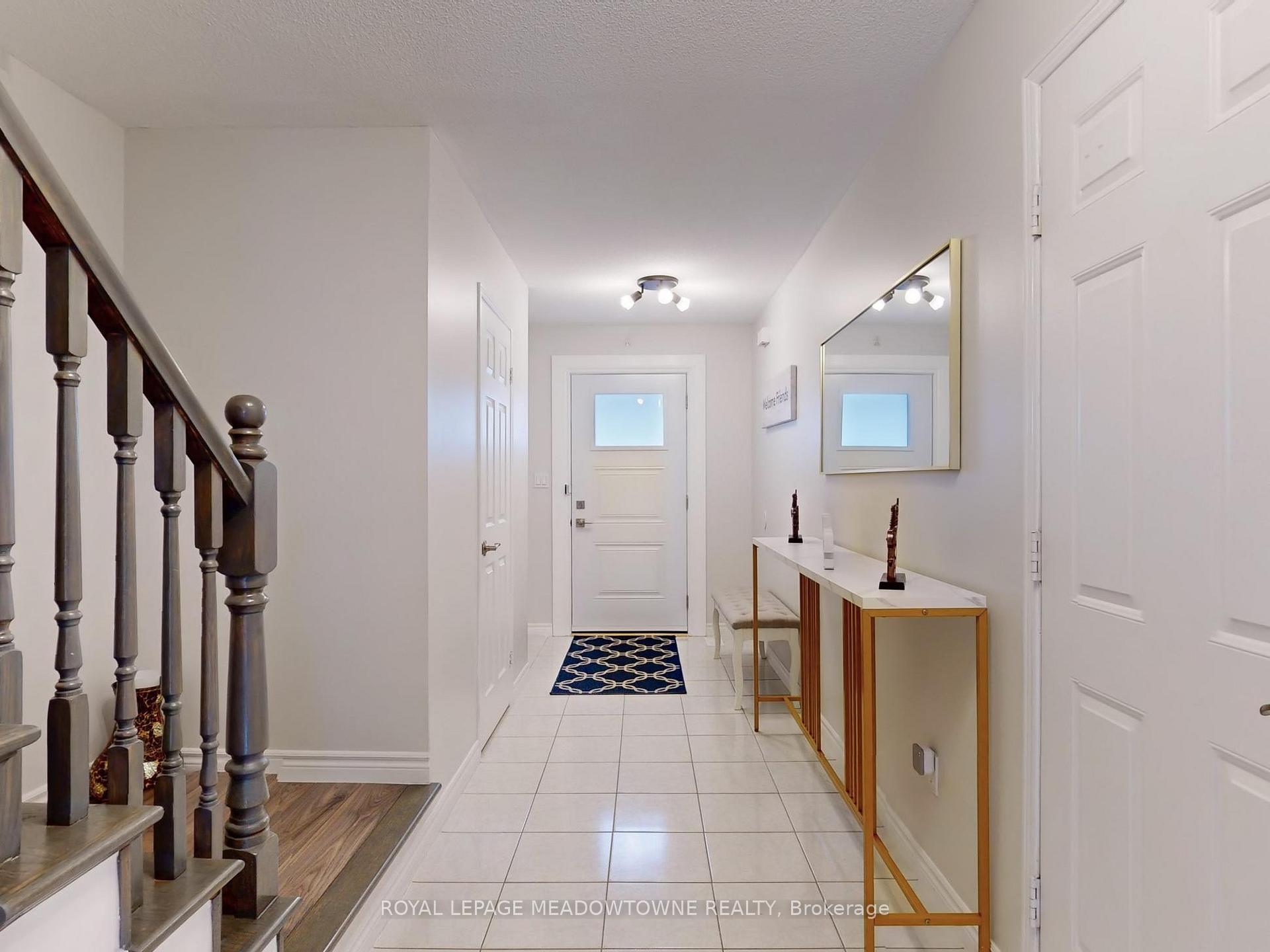 Photo 3 of 152 Essling Avenue, Hamilton, Crerar — HOMEH