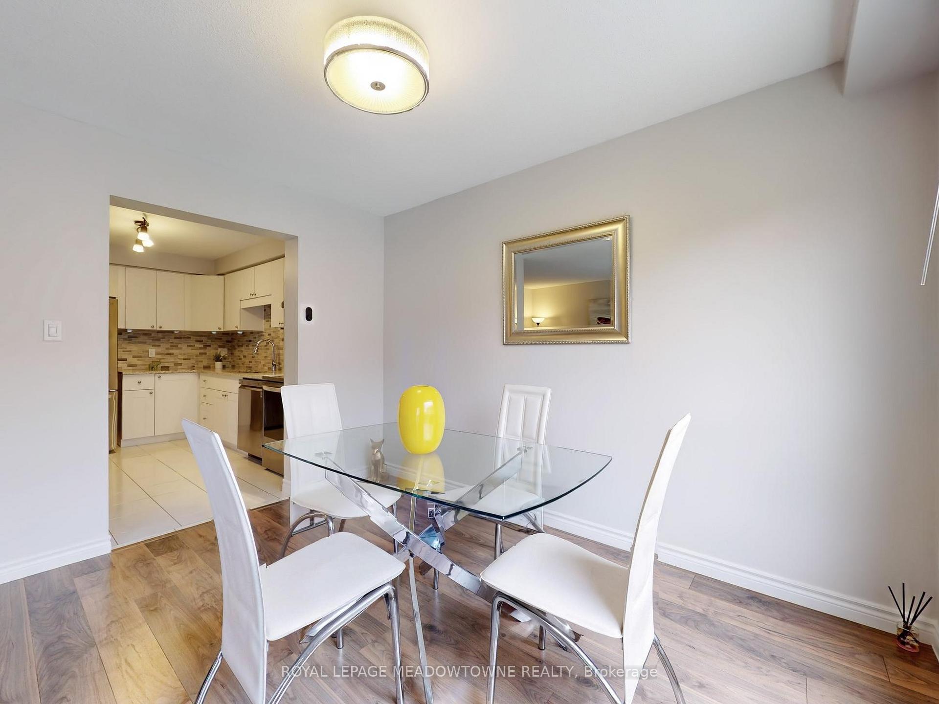 Photo 12 of 152 Essling Avenue, Hamilton, Crerar — HOMEH