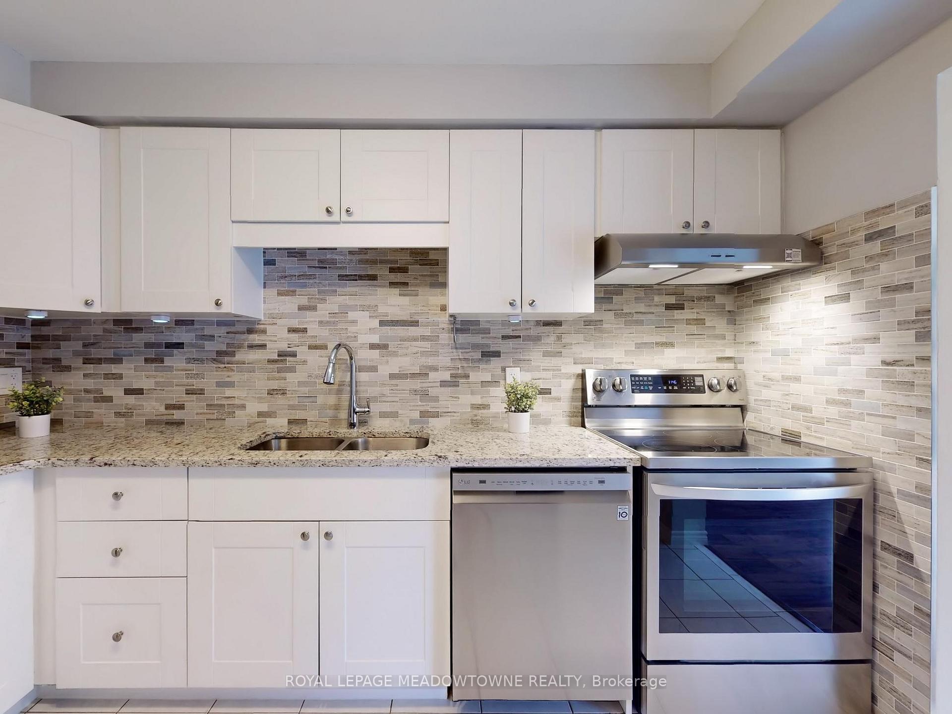 Photo 16 of 152 Essling Avenue, Hamilton, Crerar — HOMEH