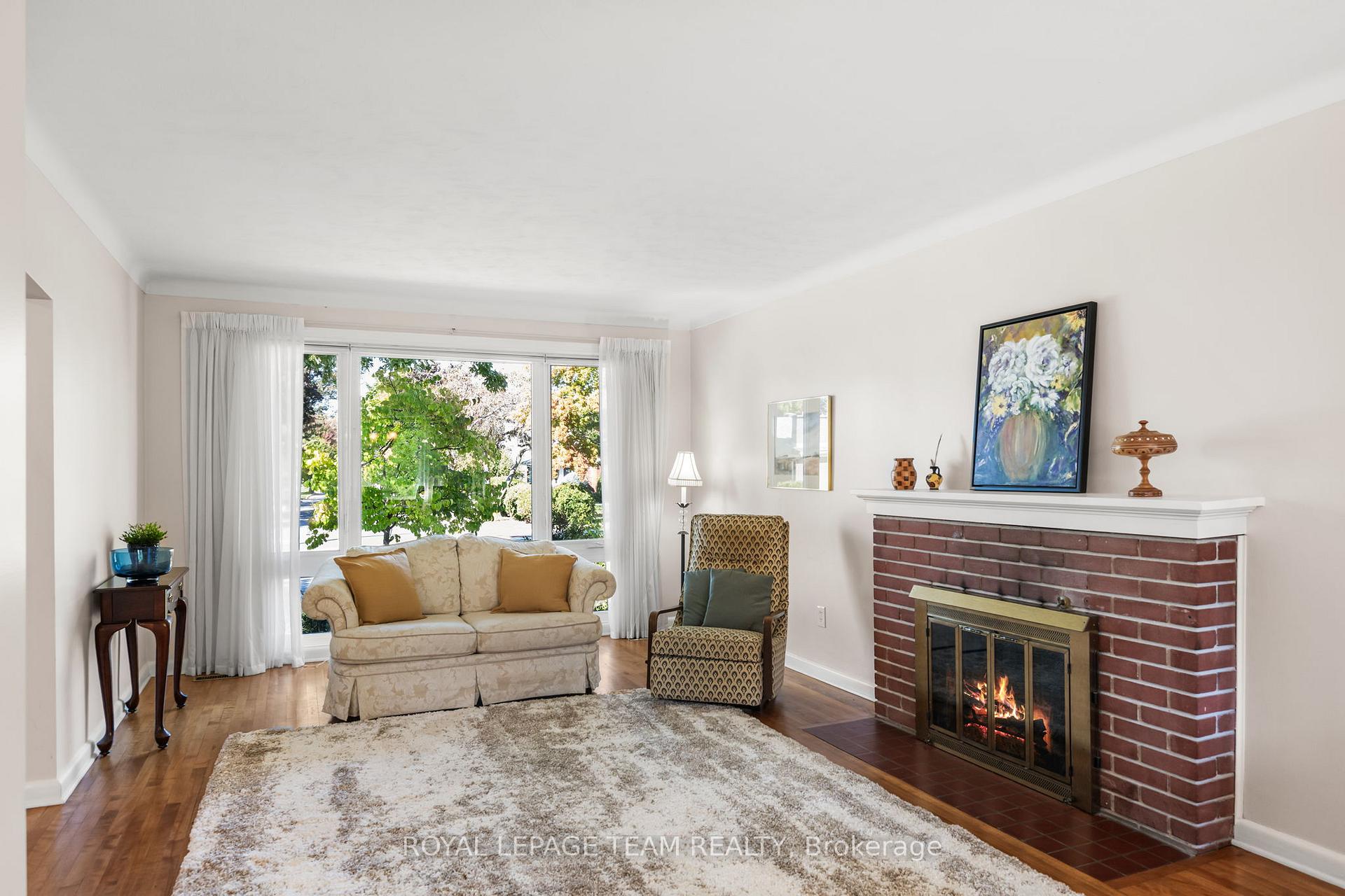 Photo 5 of 2184 Iris Street, Ottawa, Bel Air Park — HOMEH