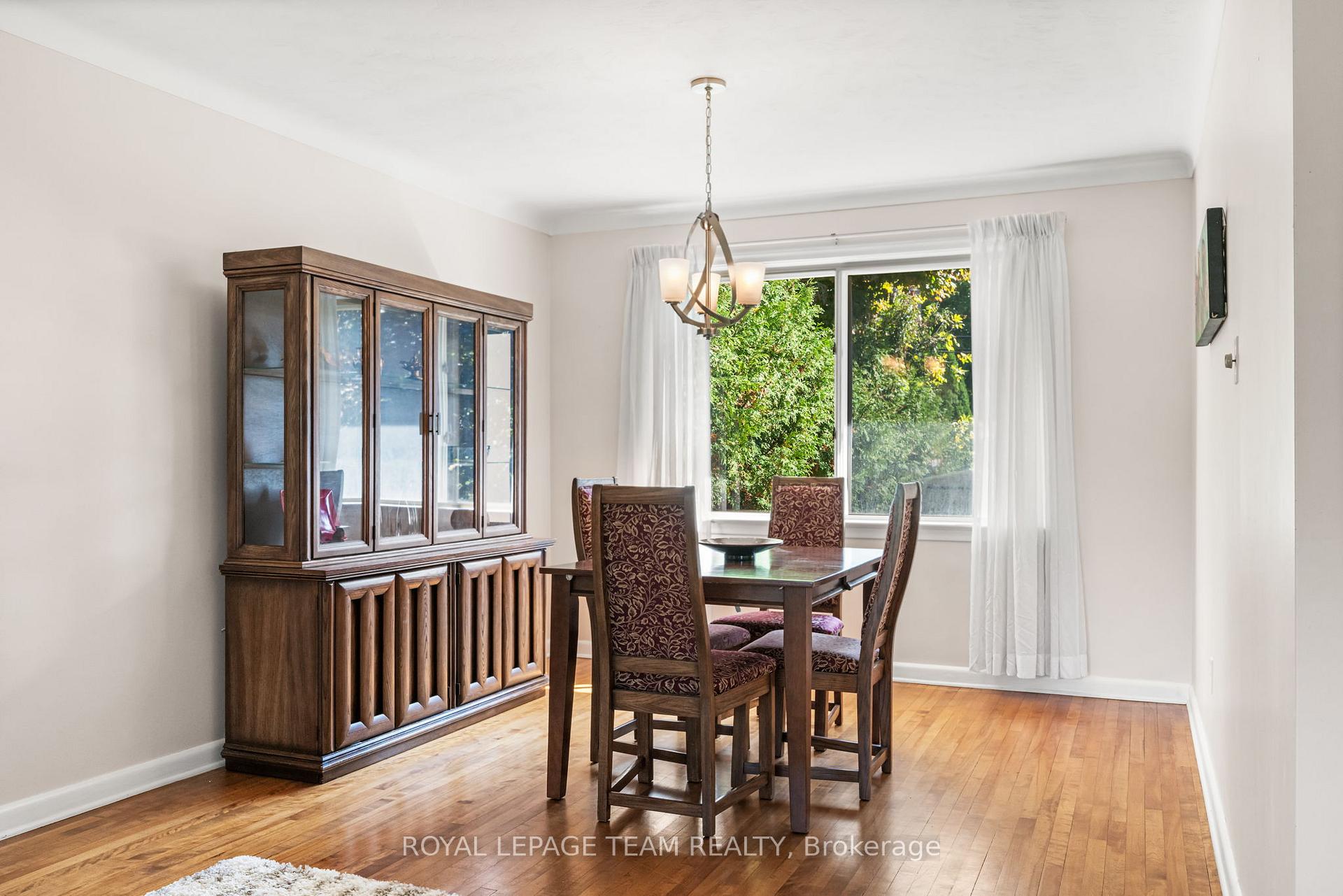 Photo 7 of 2184 Iris Street, Ottawa, Bel Air Park — HOMEH