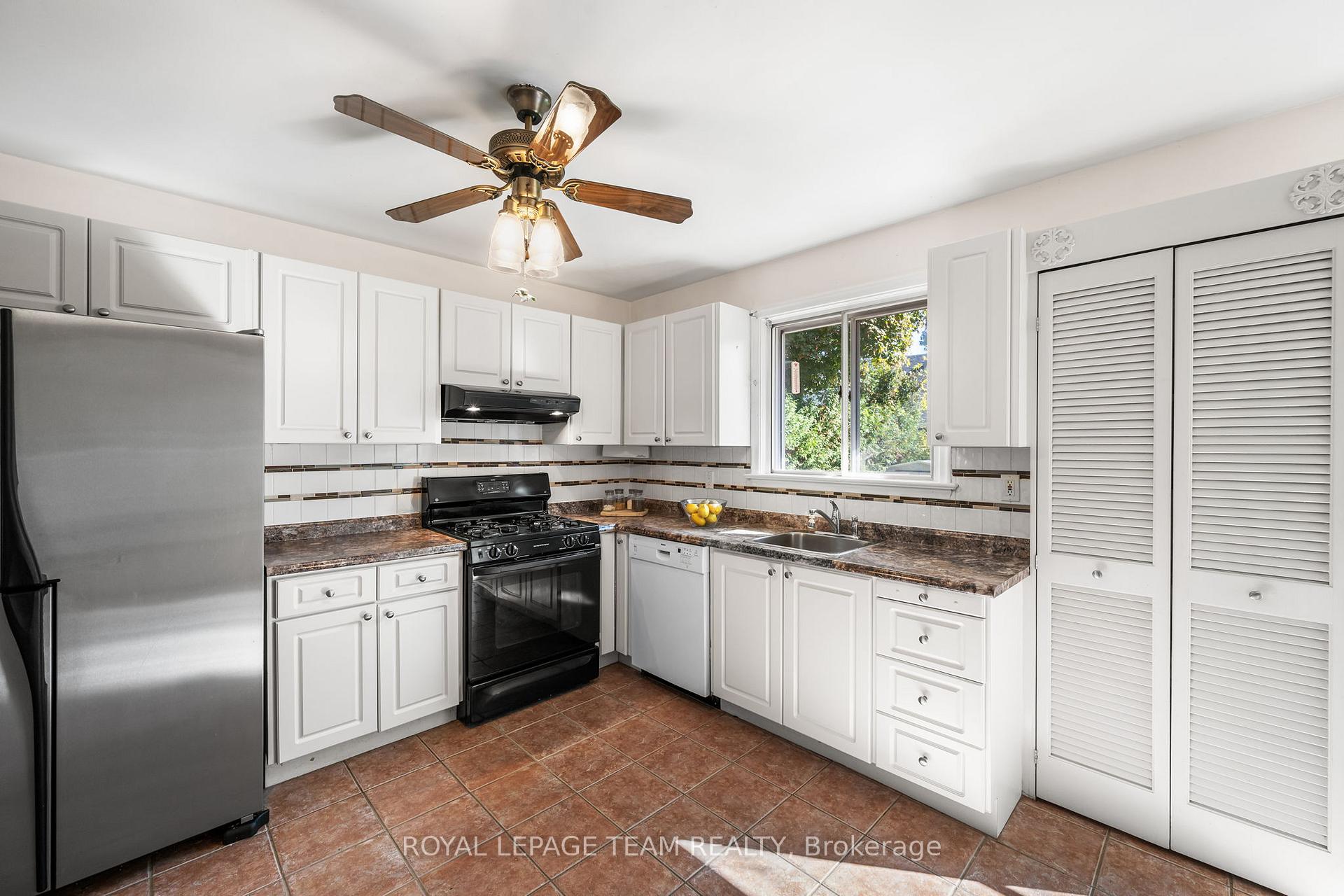 Photo 10 of 2184 Iris Street, Ottawa, Bel Air Park — HOMEH