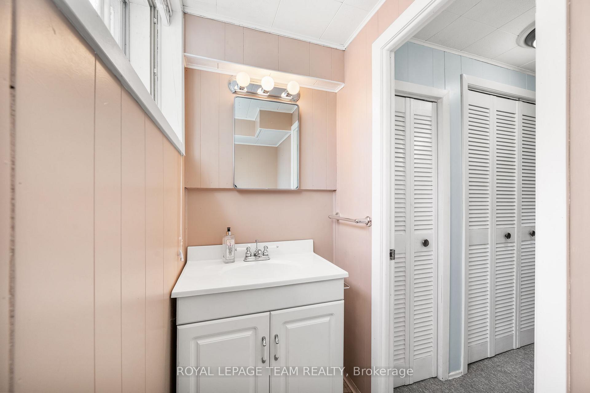 Photo 22 of 2184 Iris Street, Ottawa, Bel Air Park — HOMEH