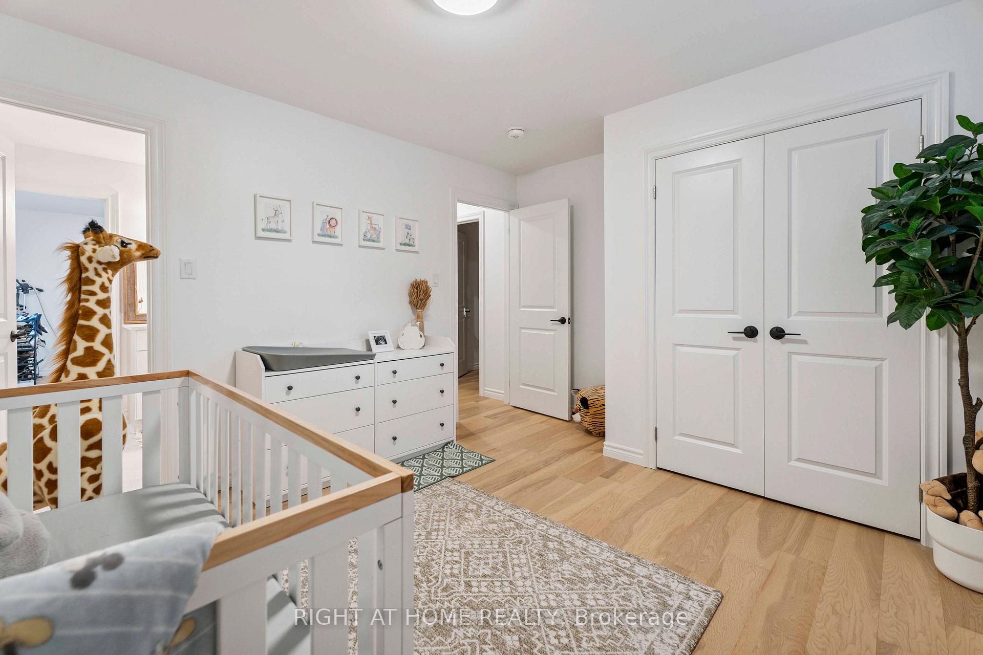 Photo 61 of 46 Durham Road, Hamilton, Stoney Creek — HOMEH