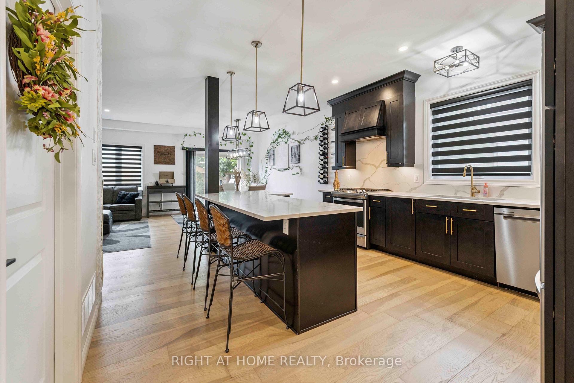 Photo 33 of 46 Durham Road, Hamilton, Stoney Creek — HOMEH