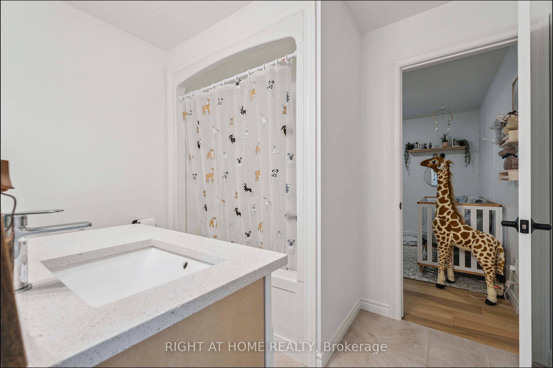 Photo 39 of 46 Durham Road, Hamilton, Stoney Creek — HOMEH