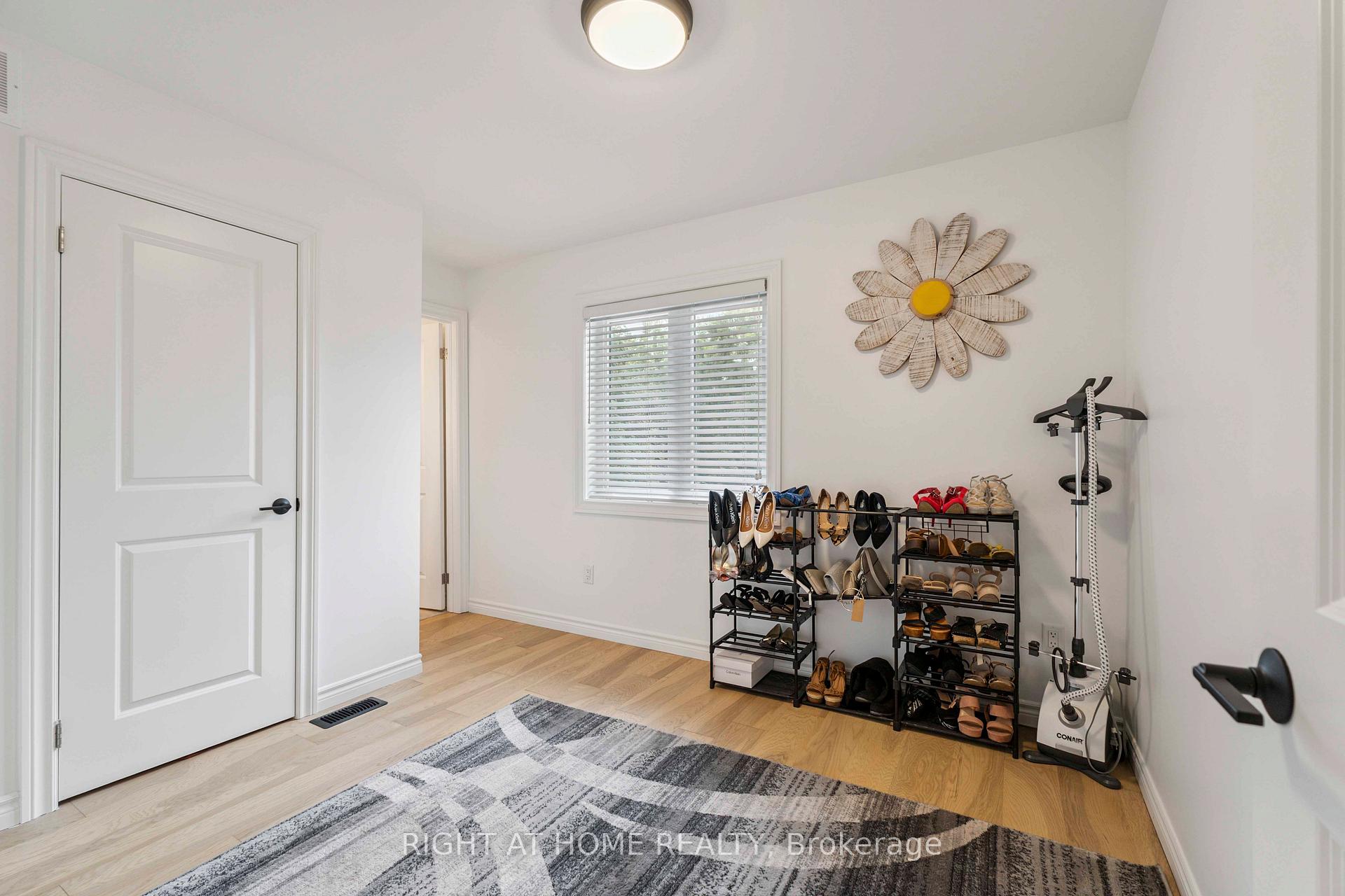 Photo 45 of 46 Durham Road, Hamilton, Stoney Creek — HOMEH