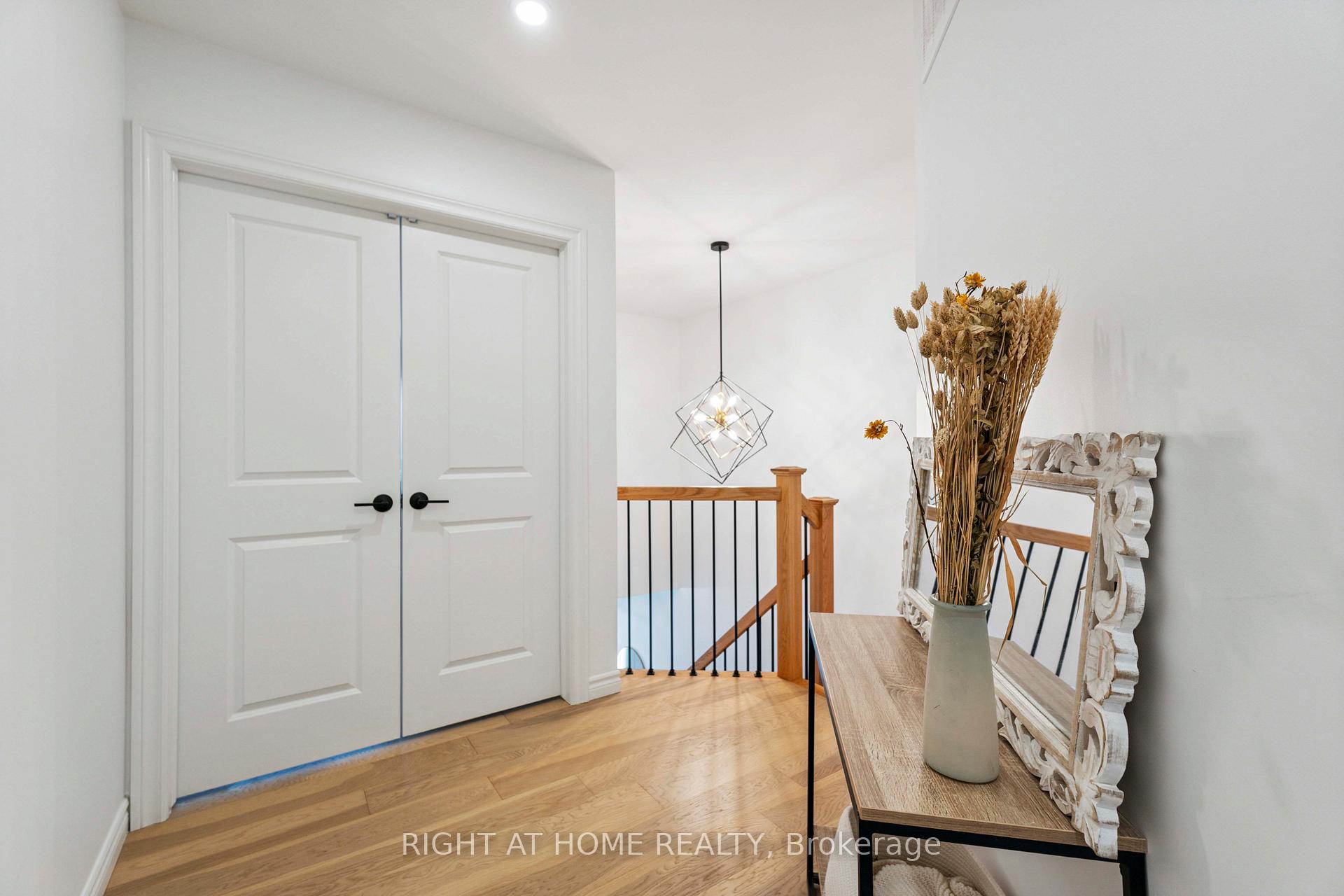 Photo 47 of 46 Durham Road, Hamilton, Stoney Creek — HOMEH