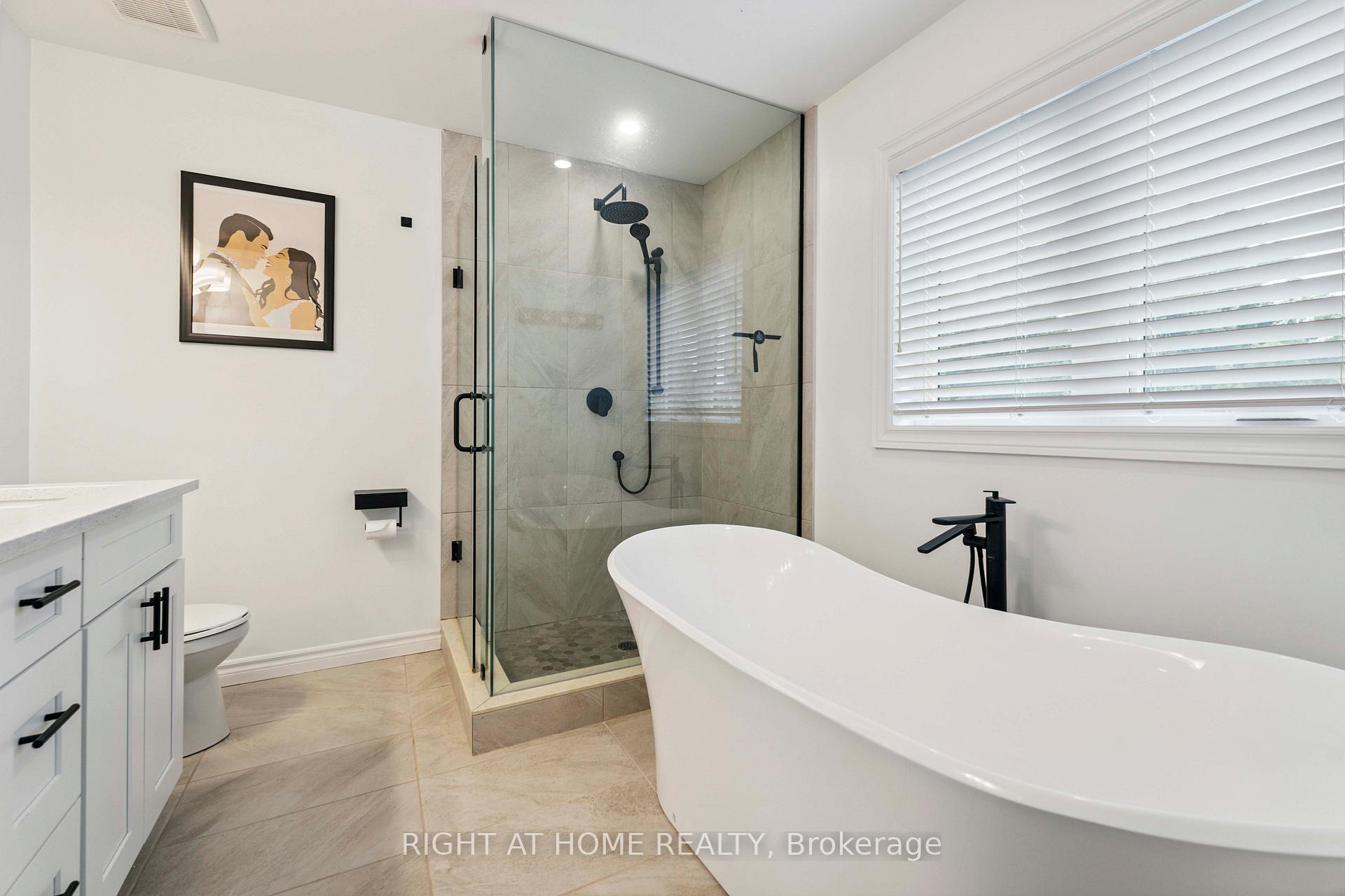 Photo 50 of 46 Durham Road, Hamilton, Stoney Creek — HOMEH
