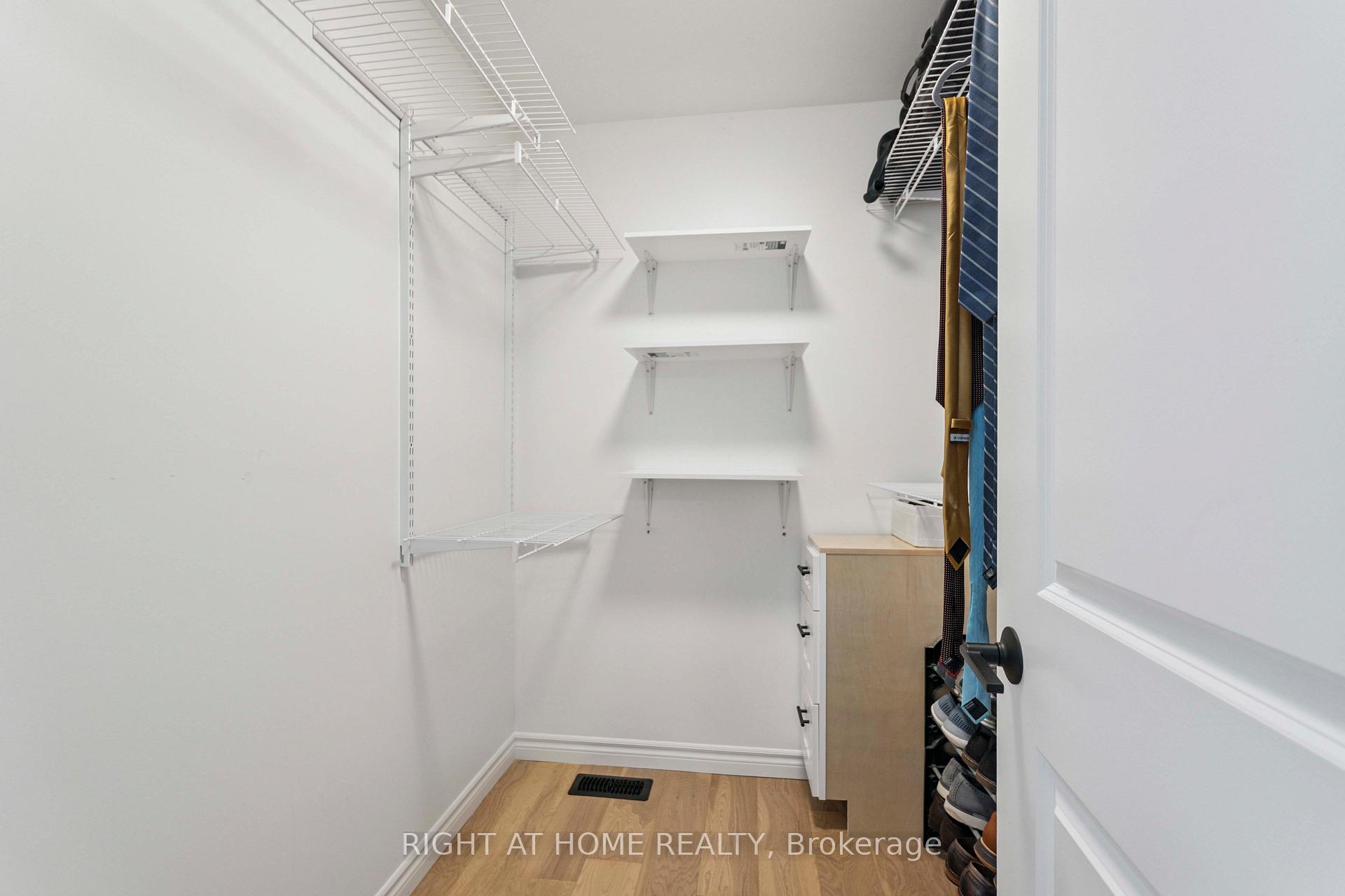 Photo 53 of 46 Durham Road, Hamilton, Stoney Creek — HOMEH