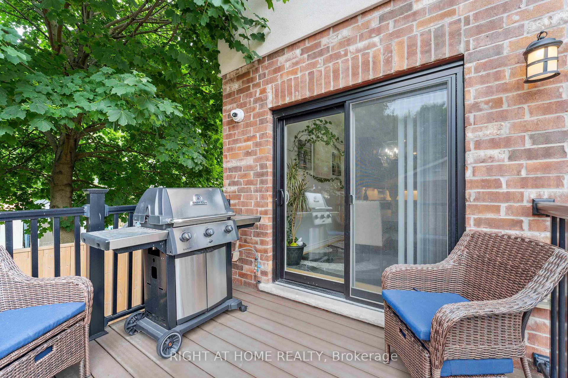 Photo 60 of 46 Durham Road, Hamilton, Stoney Creek — HOMEH