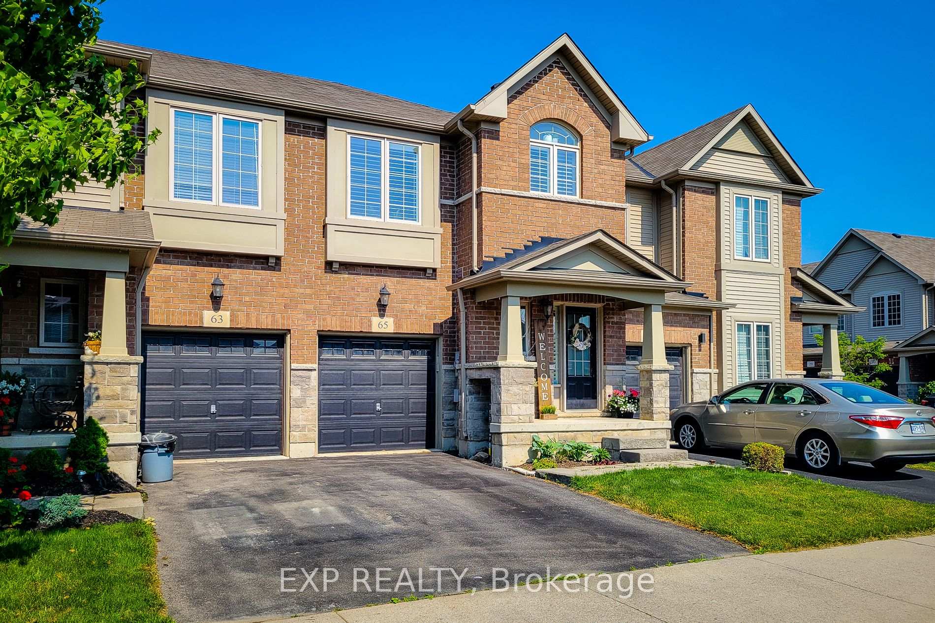 Photo 2 of 65 Royal Winter Drive, Hamilton, Binbrook — HOMEH