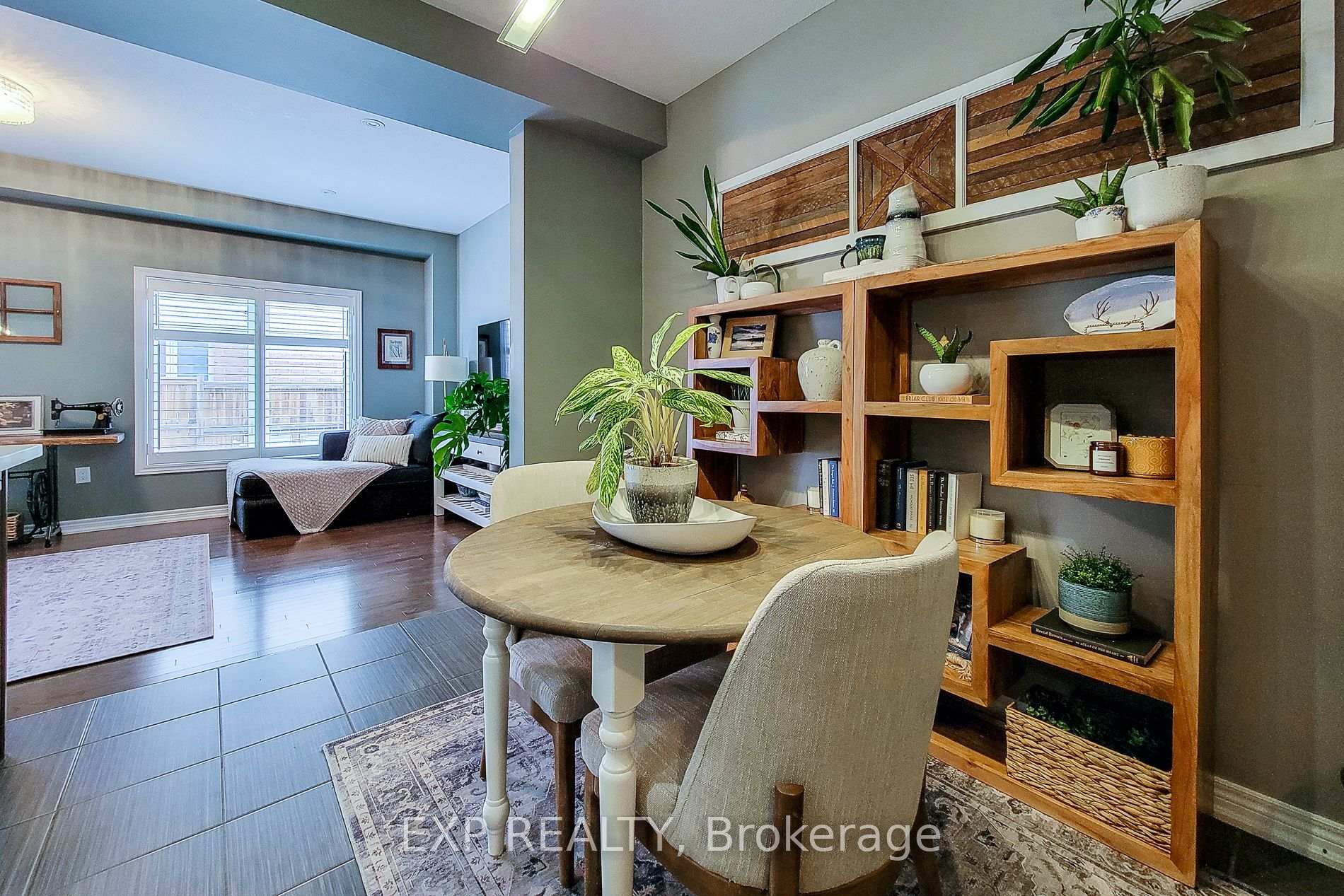 Photo 15 of 65 Royal Winter Drive, Hamilton, Binbrook — HOMEH