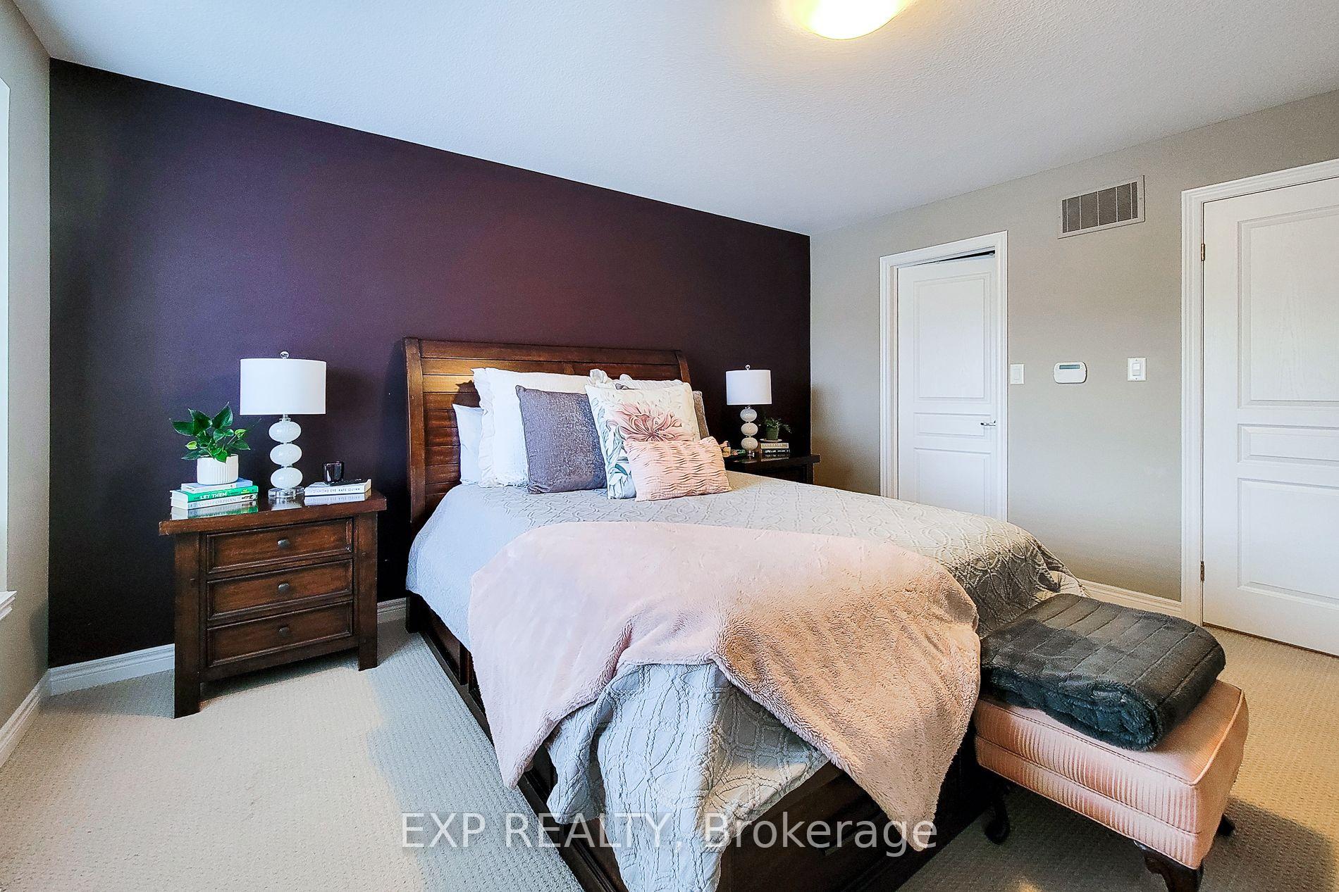Photo 17 of 65 Royal Winter Drive, Hamilton, Binbrook — HOMEH