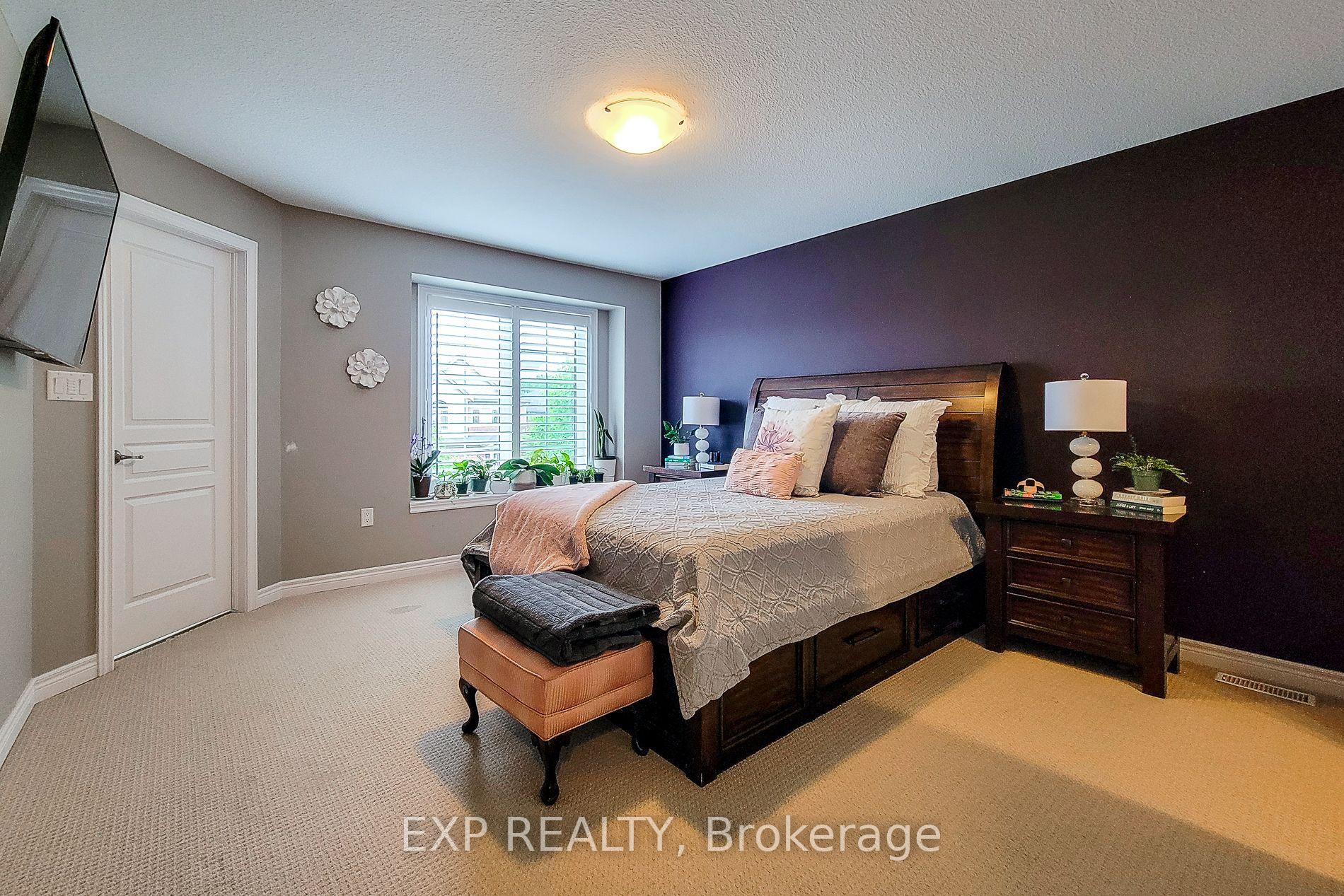 Photo 18 of 65 Royal Winter Drive, Hamilton, Binbrook — HOMEH