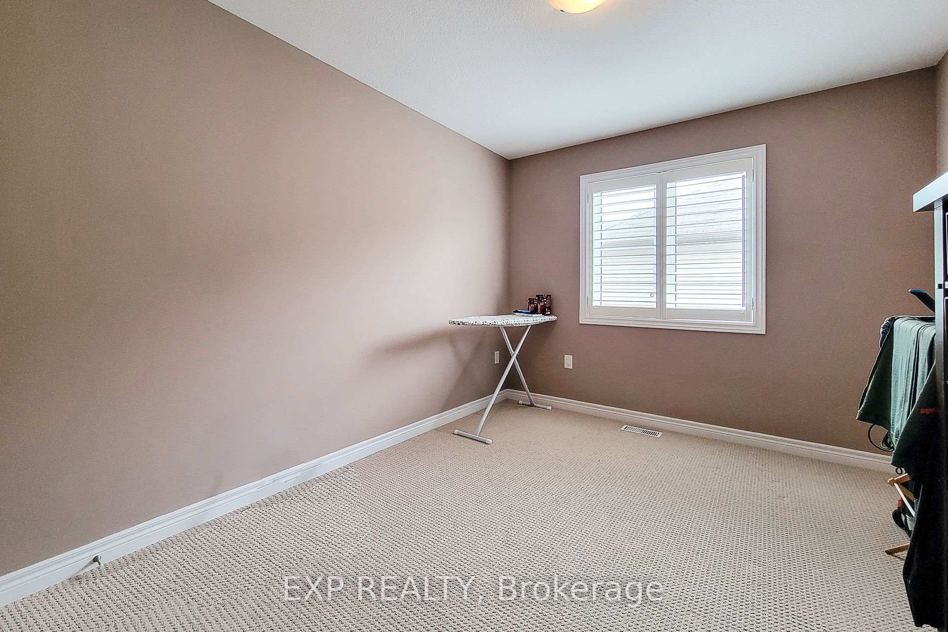 Photo 25 of 65 Royal Winter Drive, Hamilton, Binbrook — HOMEH